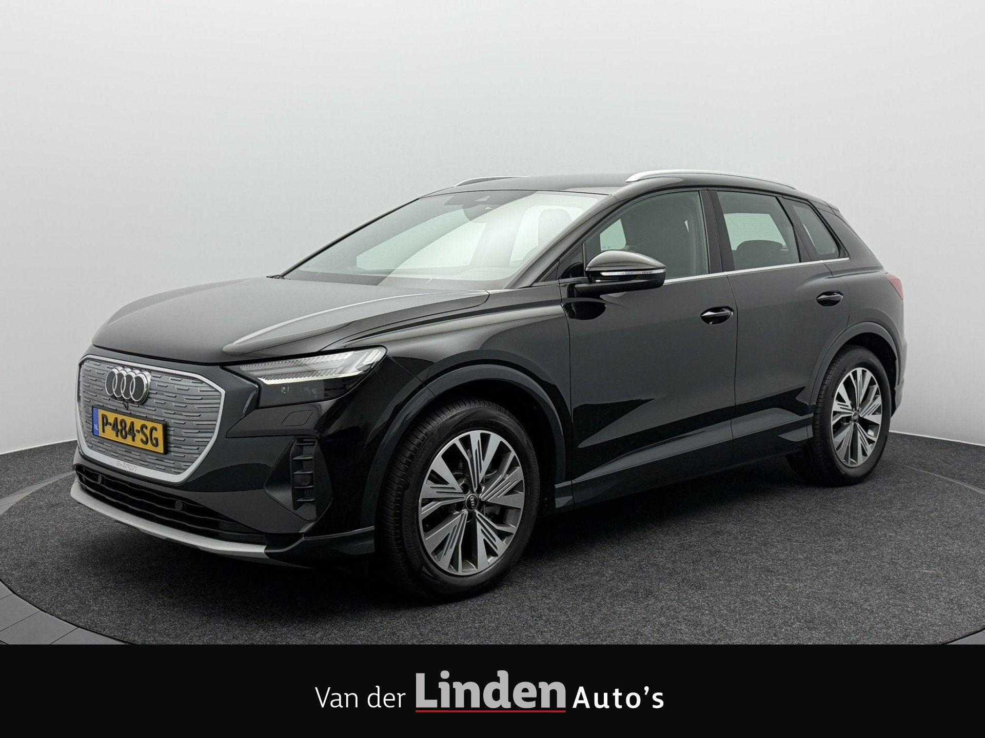 Audi Q4 e-tron 40 Launch edition Advanced 77 kWh SOH 95,1% |, Auto's, Dealer onderhouden, Gebruikt, Zwart, Origineel Nederlands