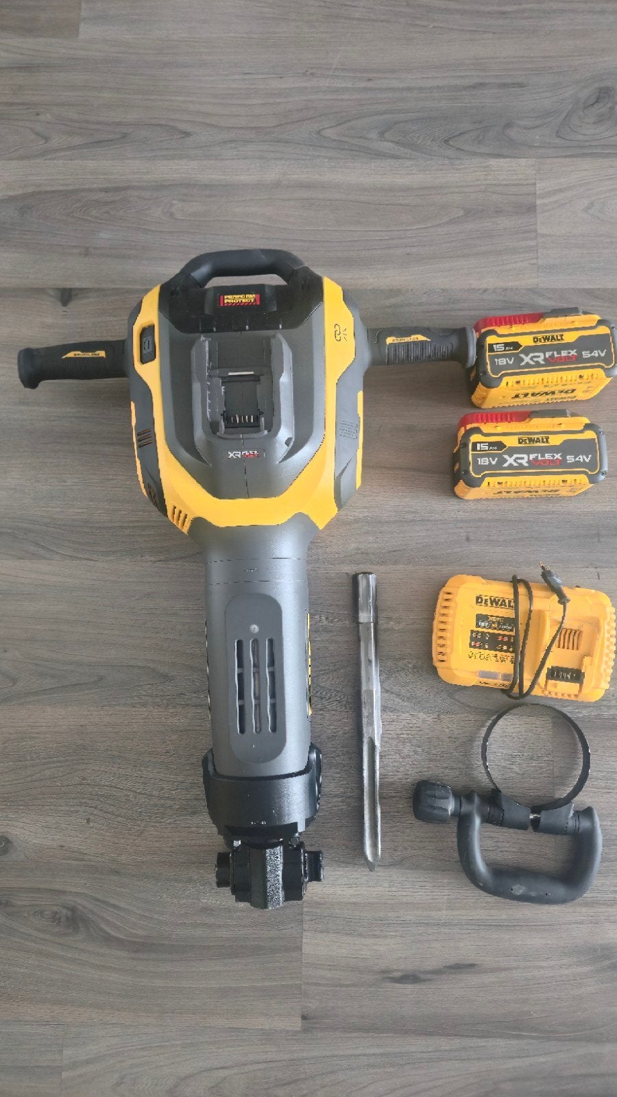 DeWALT DCH966 54V XR FLEXVOLT breekhamer + 2x 15Ah accu, Ophalen, Zo goed als nieuw