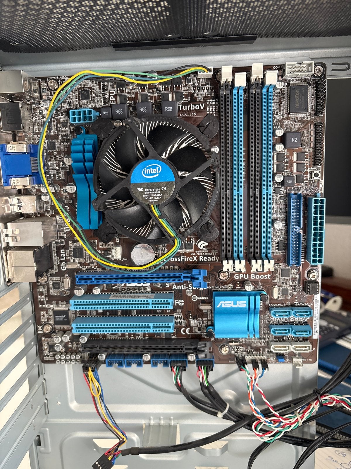 ASUS Moederbord LGA1155 met Intel CPU Koeler, Computers en Software, Ophalen of Verzenden, Gebruikt, Intel, DDR3