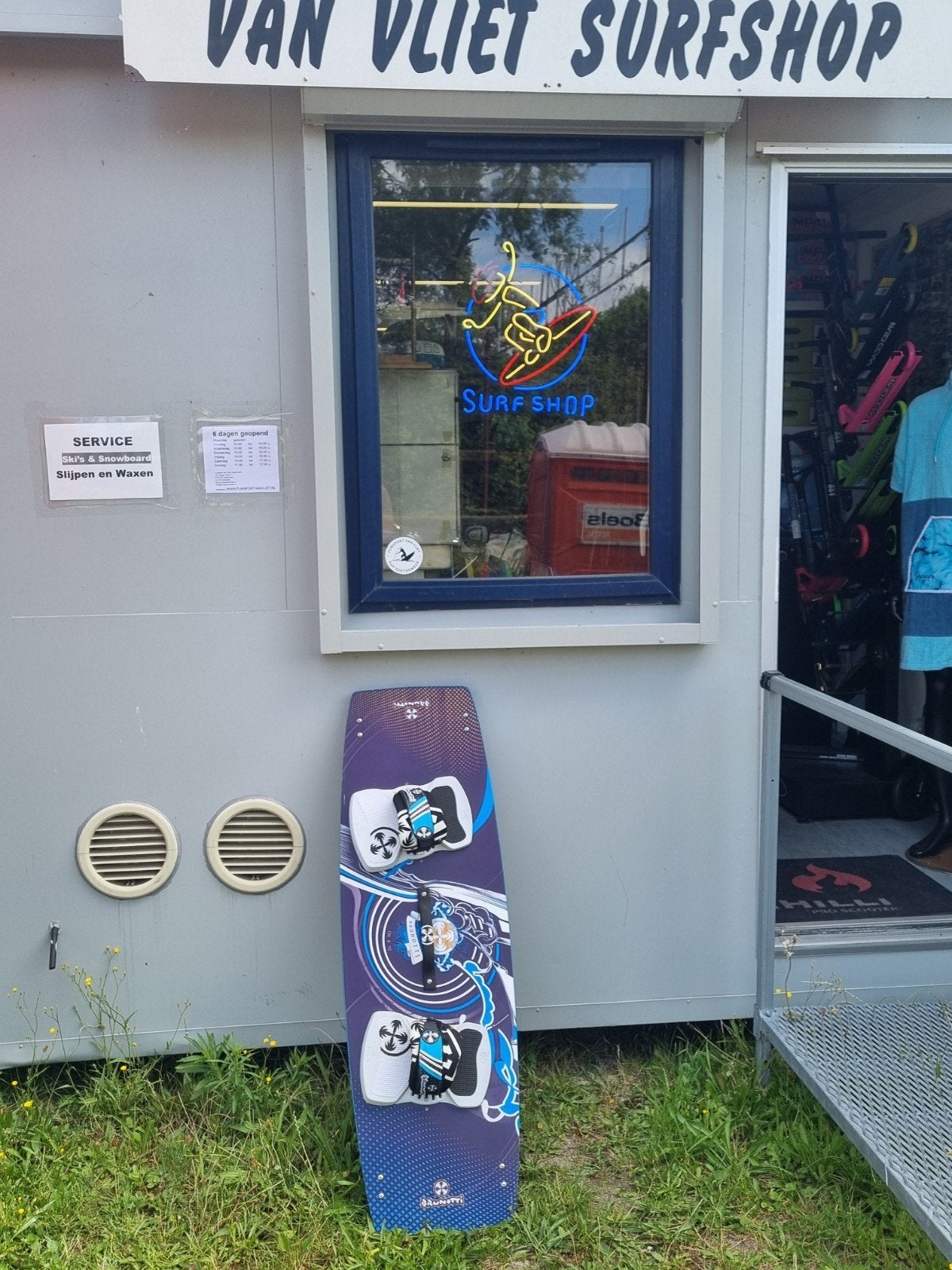 Brunotti Onyx II kiteboard 130x42 cm -  nieuw, Watersport en Boten, Ophalen, Twintip, 9 m², Kiteboard
