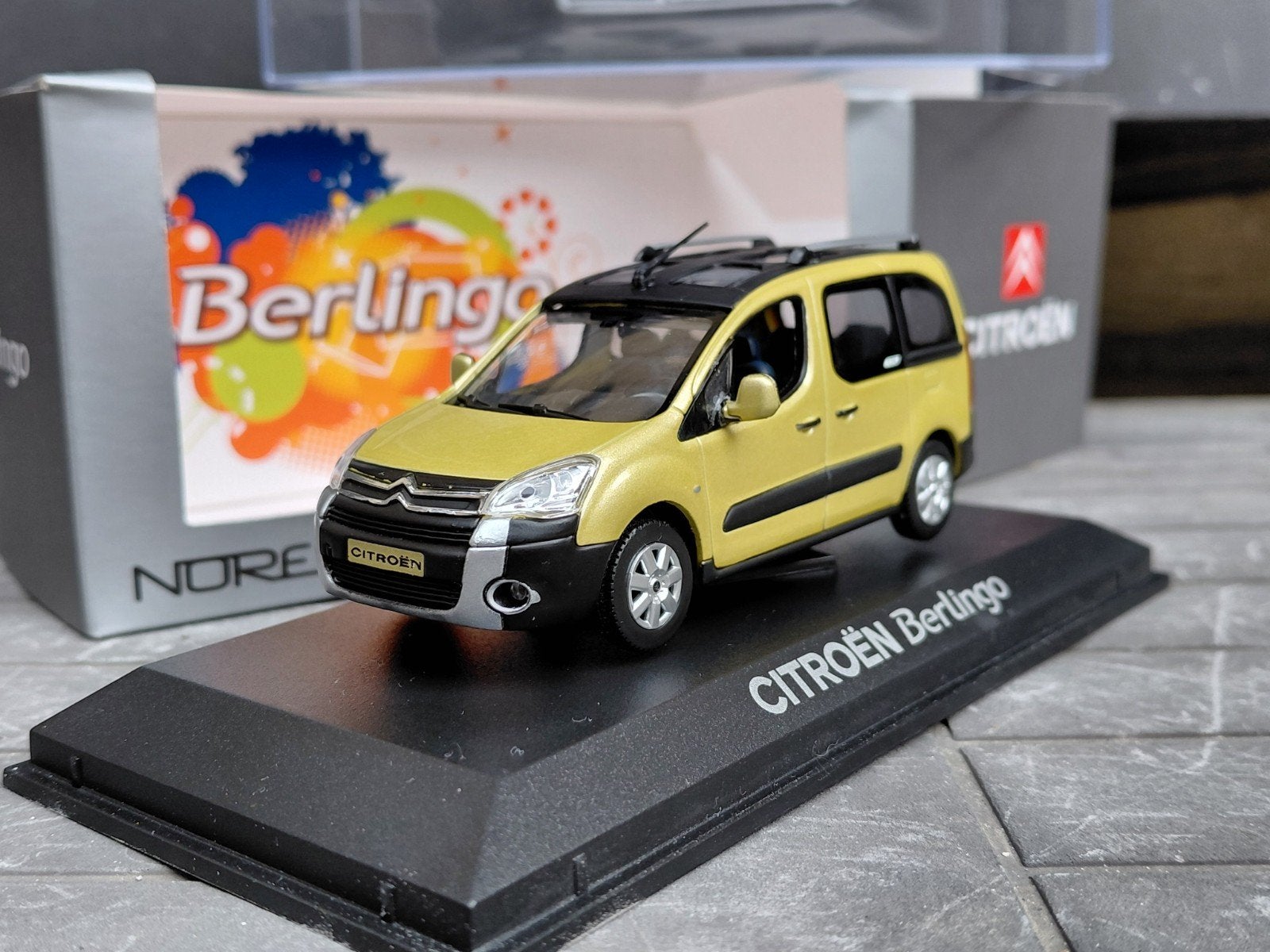 Citroën Berlingo XTR II ph1 2008-2012 Or Anodisé 1/43 Norev, Ophalen of Verzenden, Zo goed als nieuw, Auto, Norev