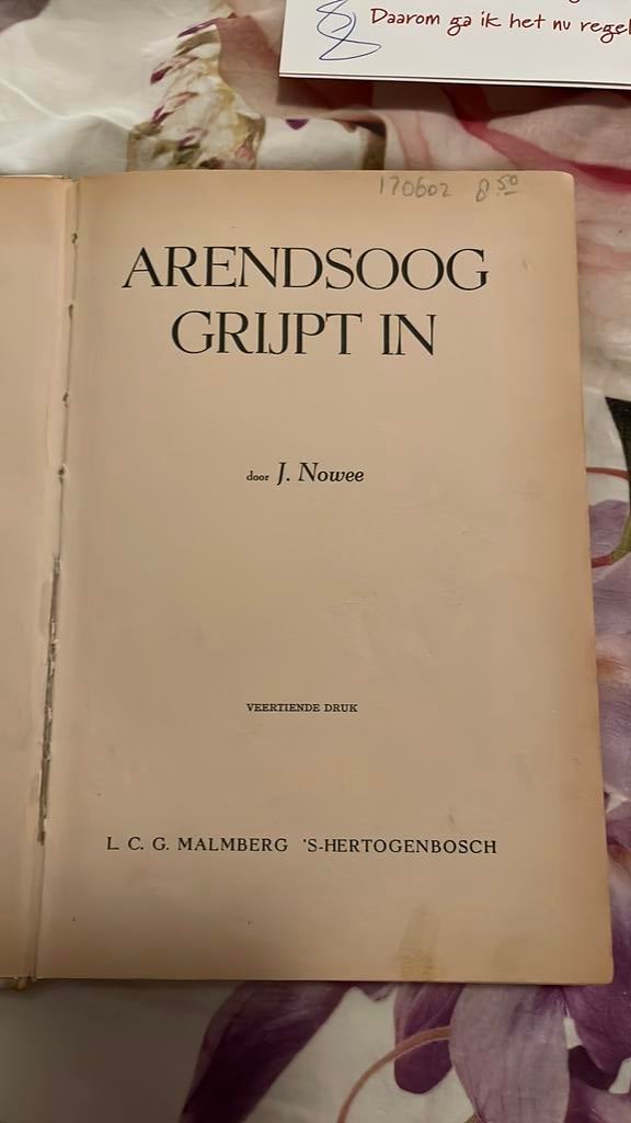 Arendsoog grijpt in, Boeken, Ophalen of Verzenden, Gelezen