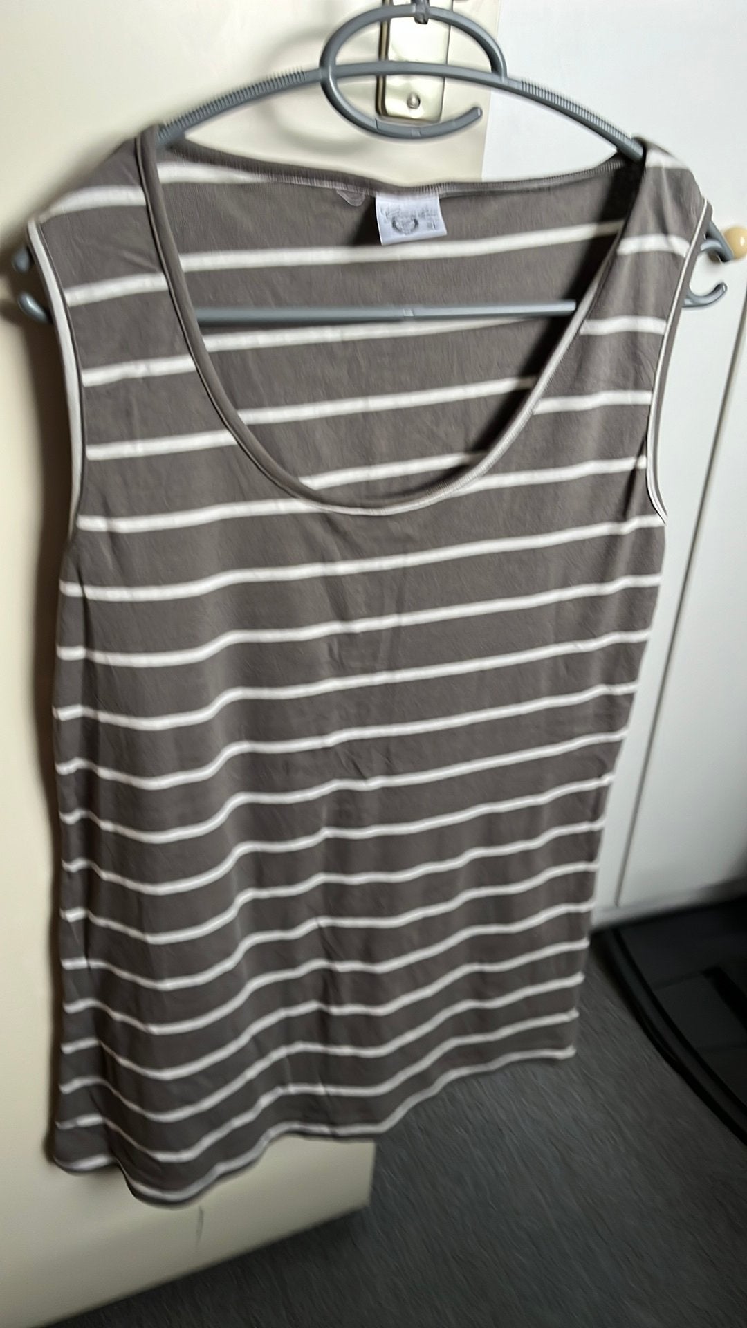 Grijs wit streep top maat xl, Maat 46/48 (XL) of groter, Nieuw, Ophalen of Verzenden, Zonder mouw