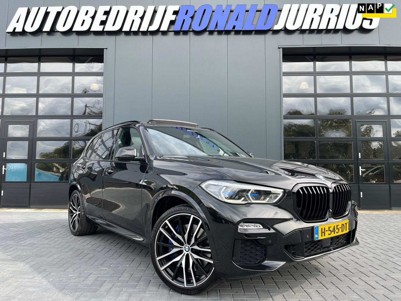 BMW X5 XDrive40i High Executive M-Sport NLAuto/Panoramadak/H, Auto's, Automaat, Gebruikt, Bedrijf, Vierwielaandrijving