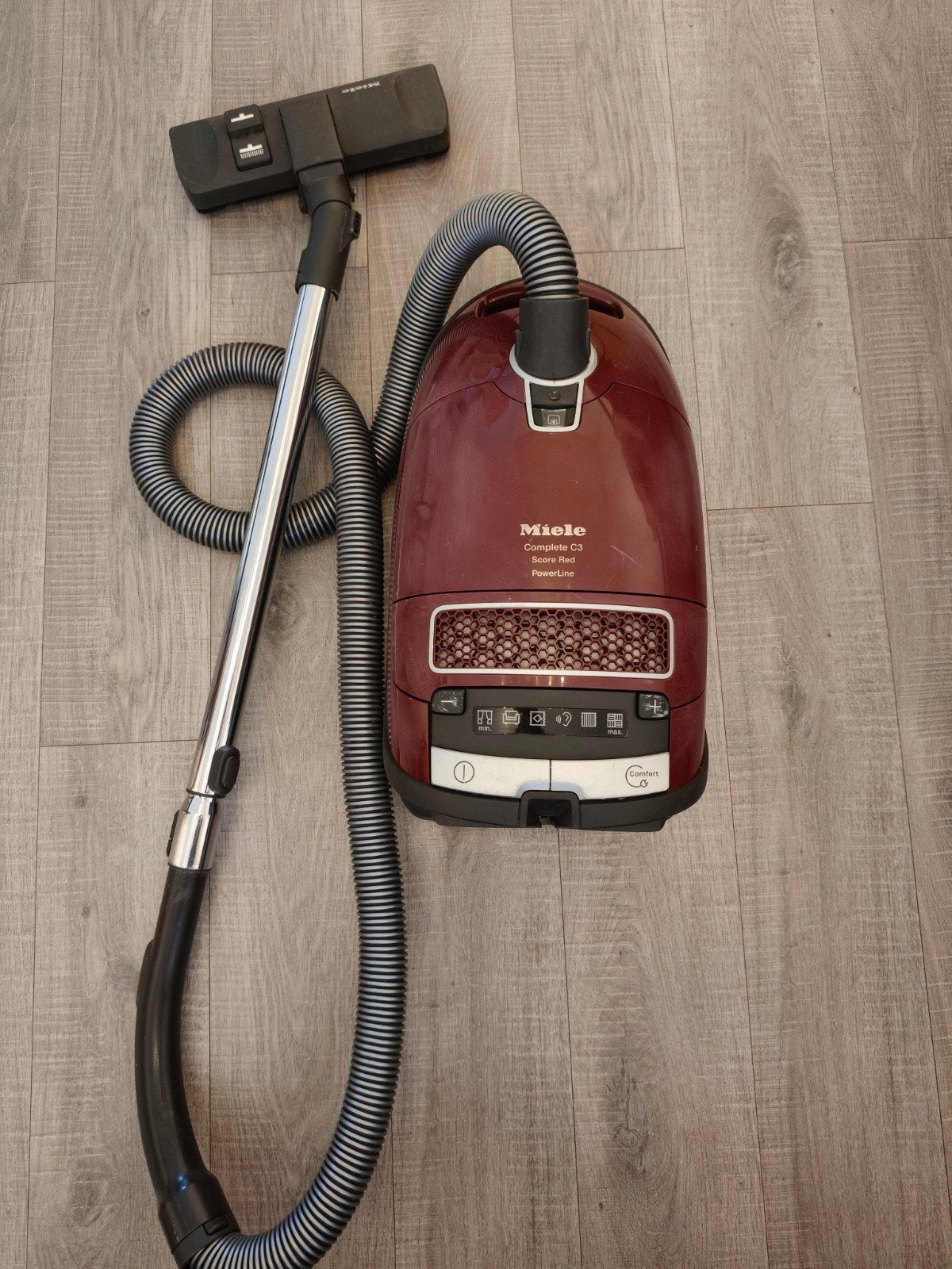 Miele Complete C3 Score Red Powerline 890W Stofzuiger, Gebruikt, Miele, Sledestofzuiger, Minder dan 1200 watt
