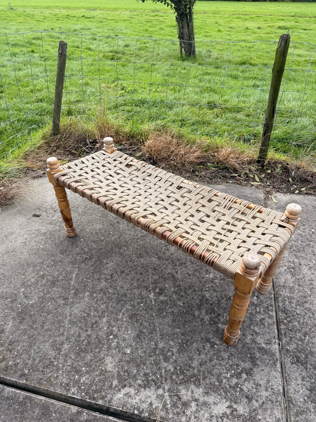 Decoratieve bank/kruk van hout en touw - 120x44x45 cm, Ophalen, Gebruikt, Overige kleuren, Eén