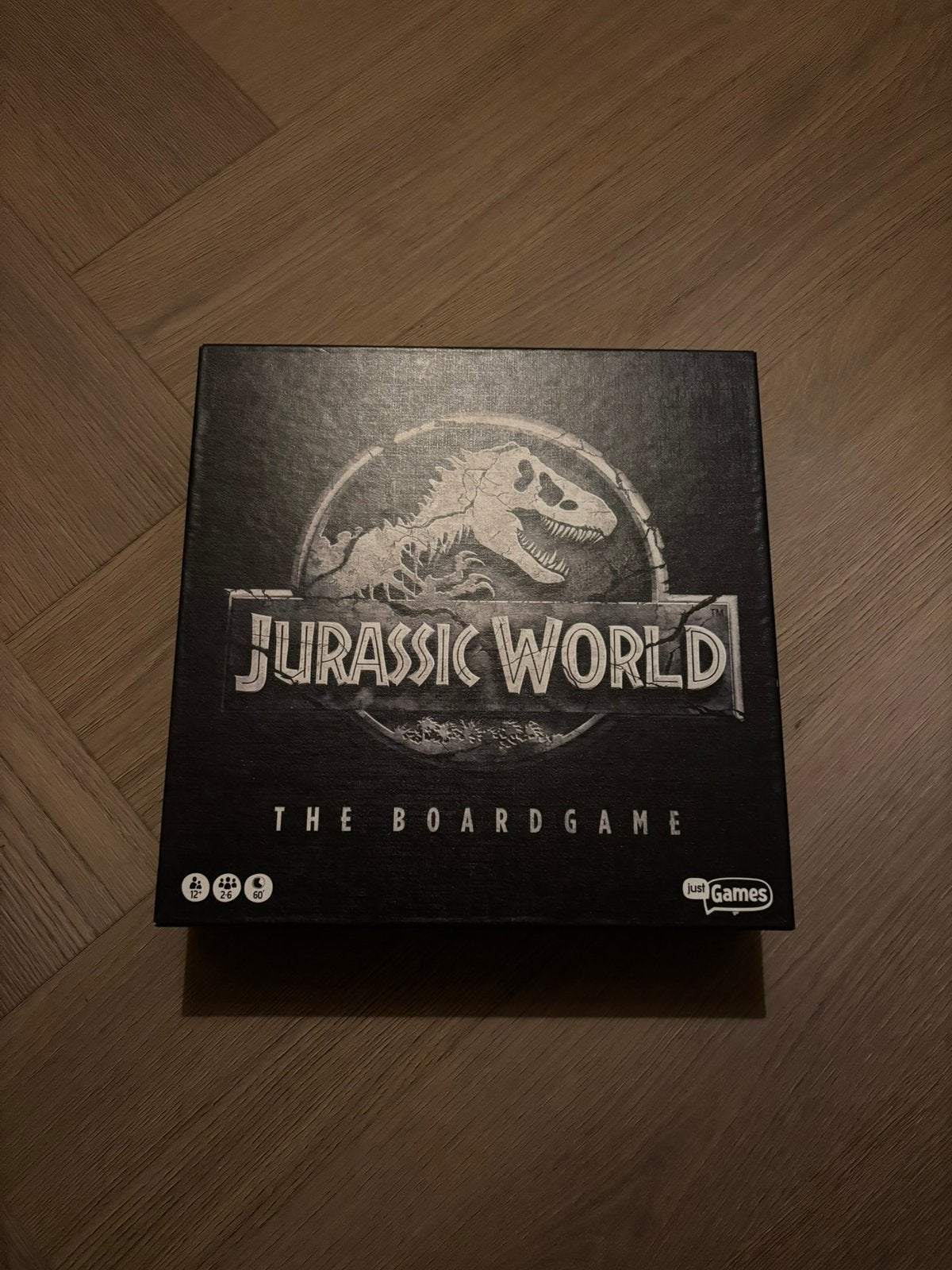 Jurassic World - the board game, Hobby en Vrije tijd, Gezelschapsspellen | Bordspellen, Vijf spelers of meer, Ophalen of Verzenden