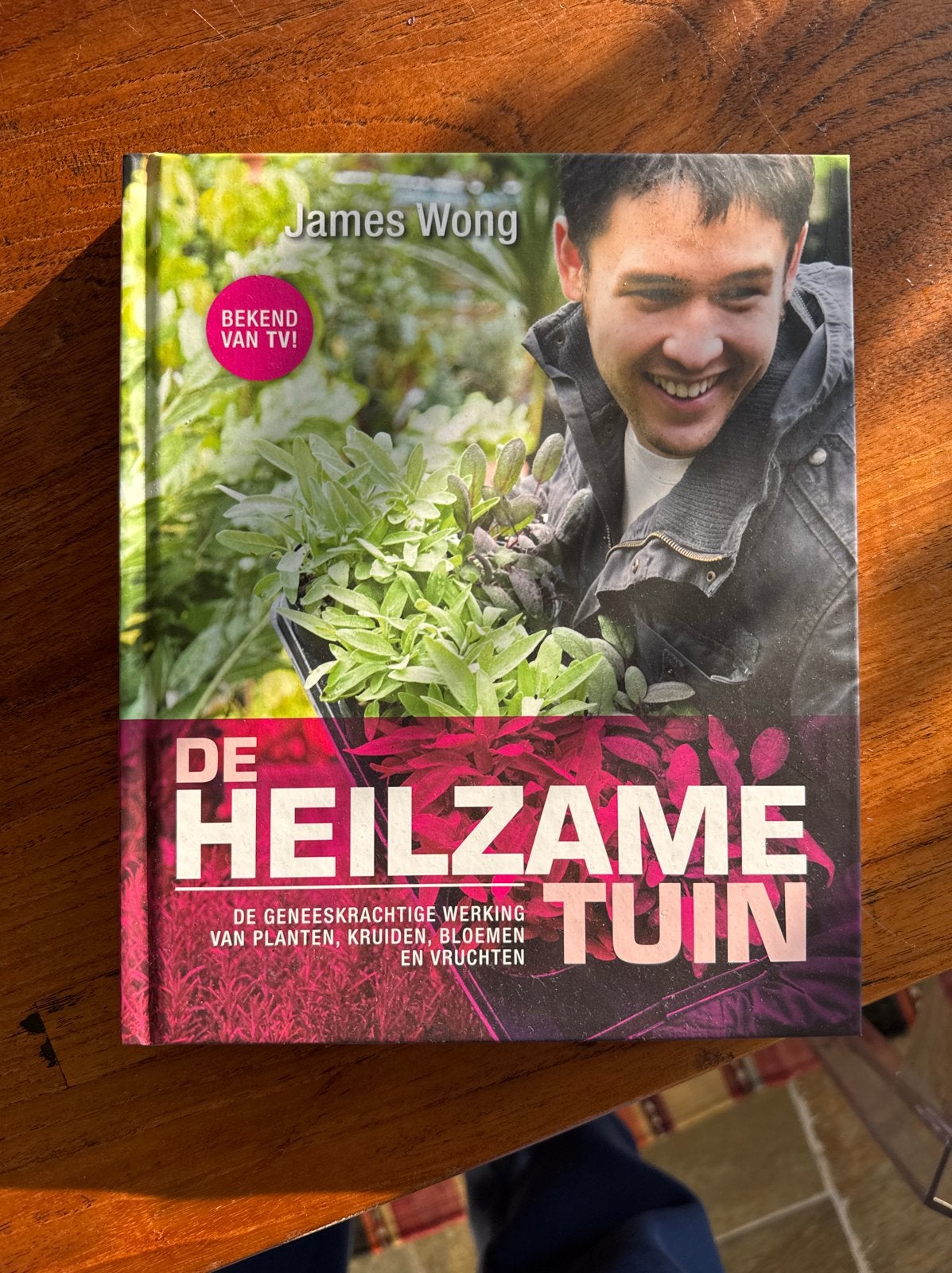 De Heilzame Tuin - James Wong (Bekend van TV!), Ophalen of Verzenden, Zo goed als nieuw, Tuinieren en Tuinplanten