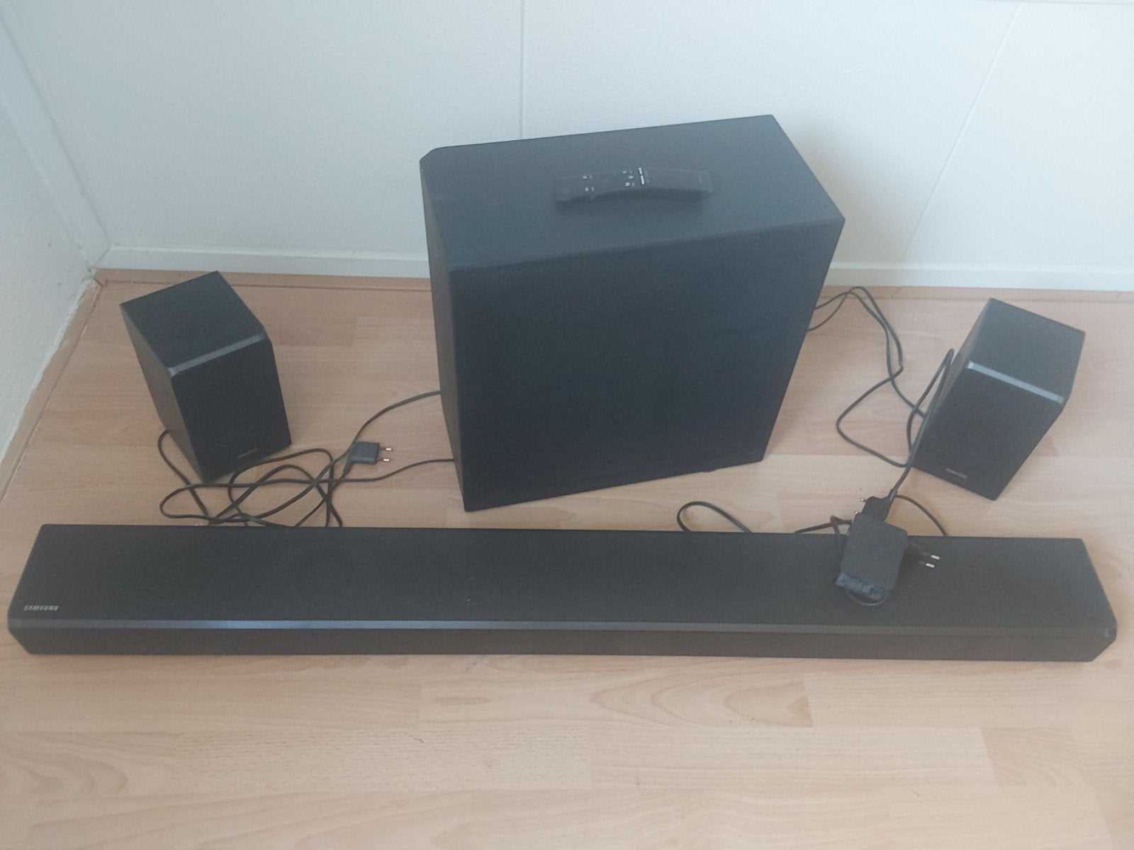Samsung Soundbar  HW-K950 met subwoofer en achterspeakers, Soundbar, 70 watt of meer, Zo goed als nieuw, Overige spelers