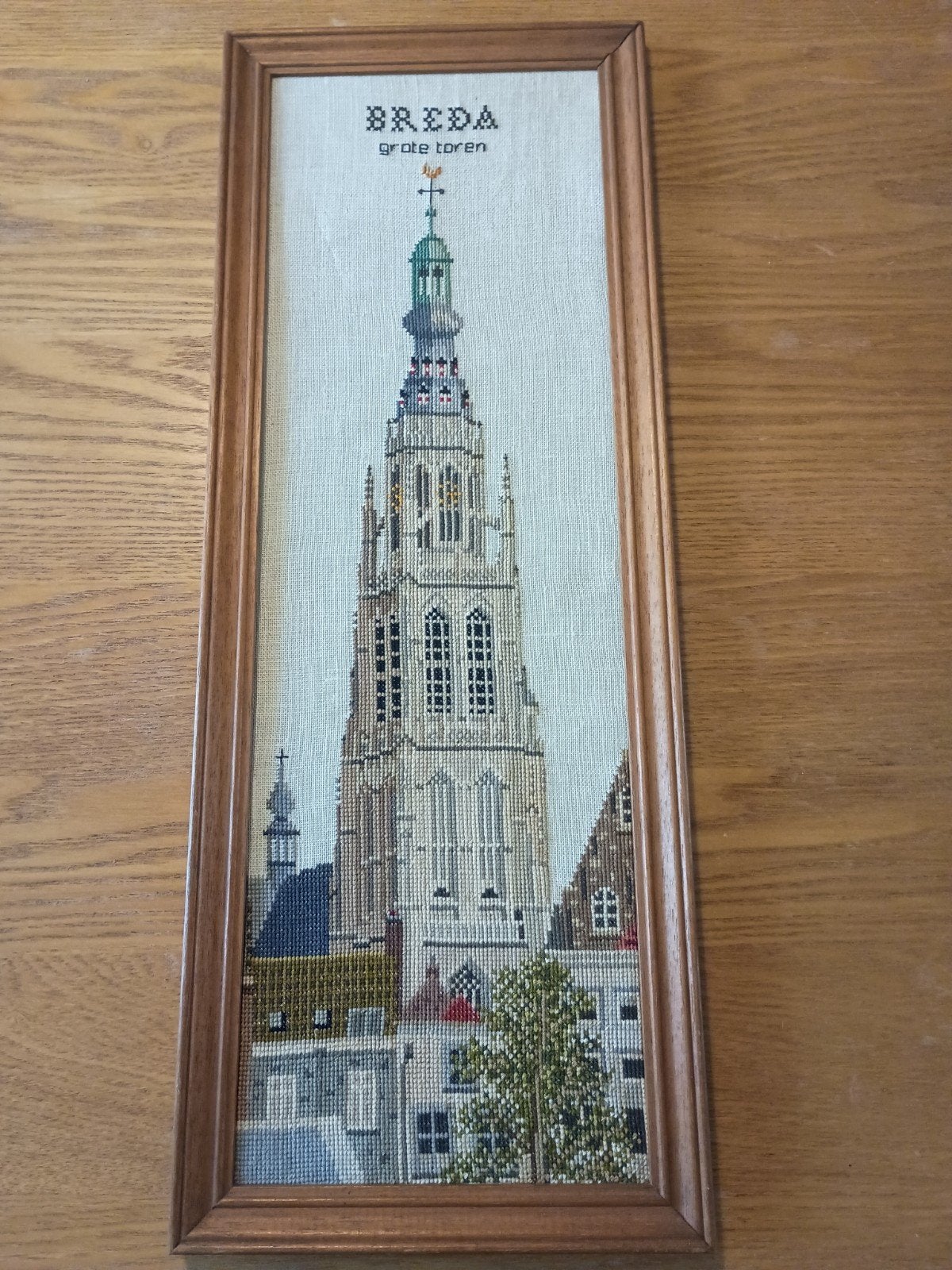 Schilderij geborduurd grote toren Breda, Ophalen of Verzenden