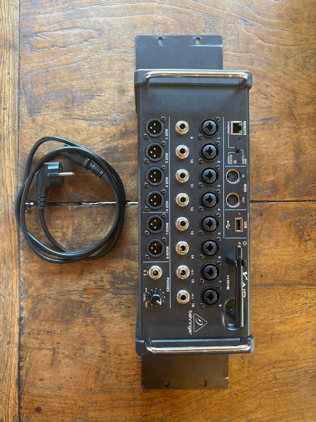 Behringer X AIR XR16 Digitale Mixer, Ophalen of Verzenden, Gebruikt, 10 tot 20 kanalen, Microfooningang