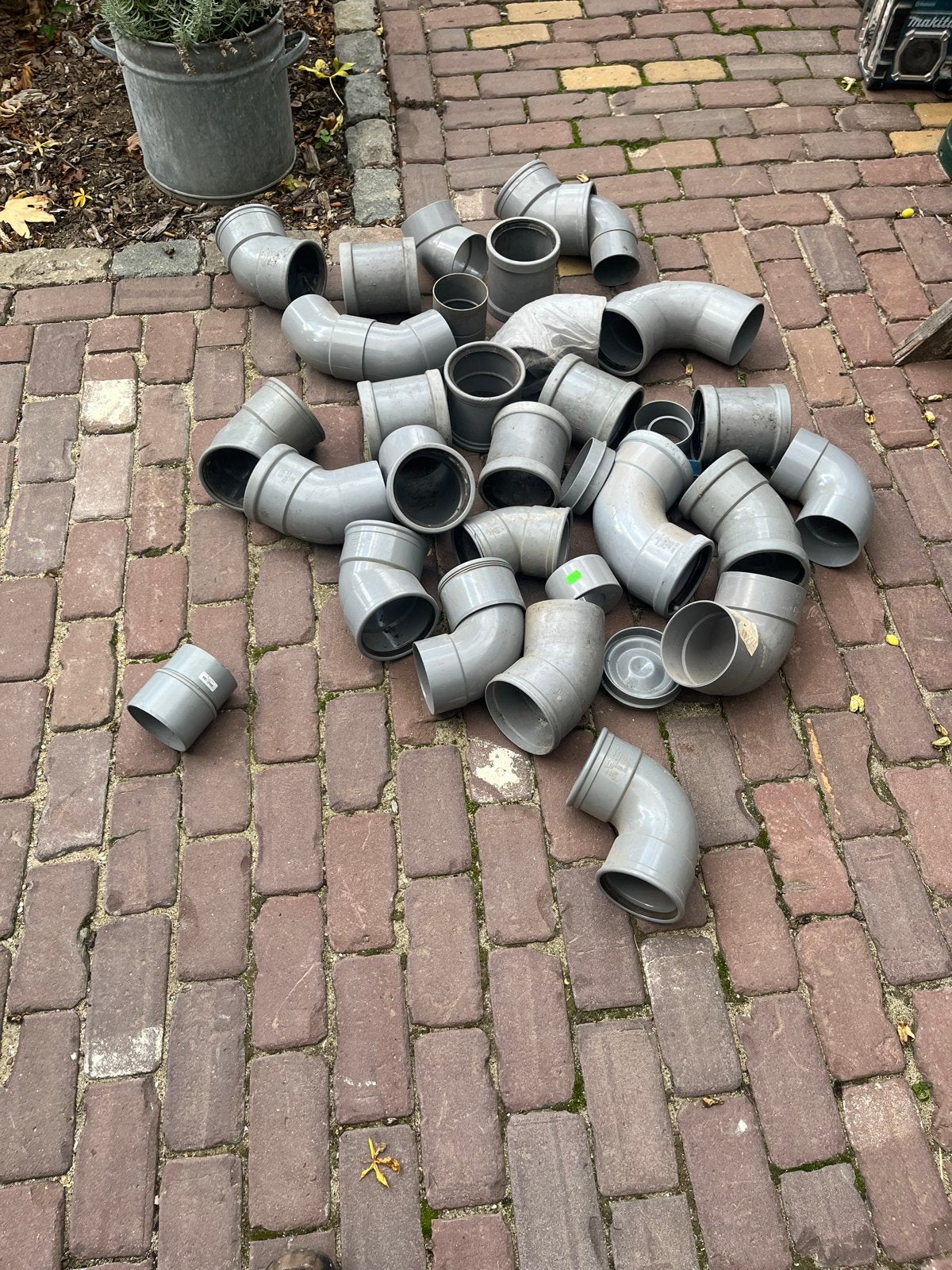 Diverse PVC hulpstukken 110 en 125mm, Doe-het-zelf en Verbouw, Buizen en Afvoer, Ophalen, Afvoer, Gebruikt, Pvc