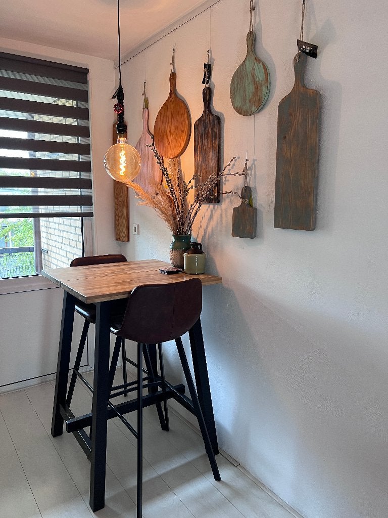Bar tafel  Ikea + twee krukken van Okido Horeca, Ophalen, 50 tot 100 cm, Vierkant, 50 tot 100 cm