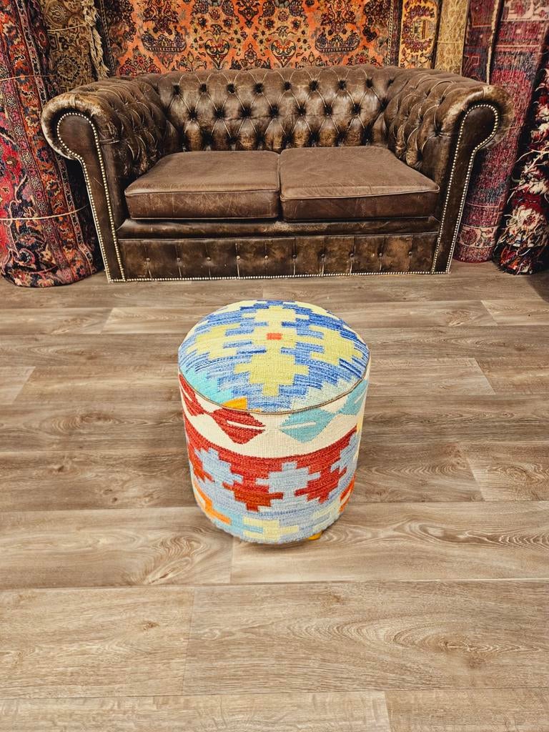 Handgemaakte Afghaanse Kelim pouf. Prachtige kleuren., Huis en Inrichting, Afghaans, Nieuw, Minder dan 50 cm, Ophalen of Verzenden