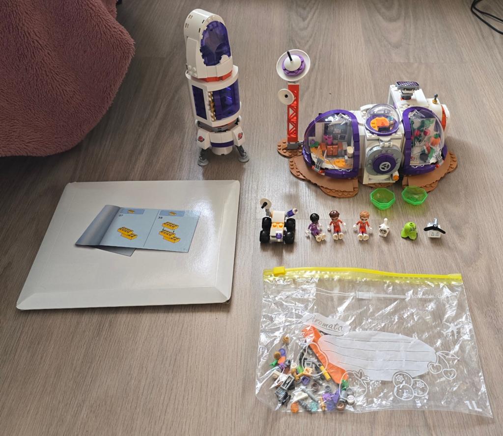 Lego Friends Ruimtebasis en Raket 42605 - Zo goed als nieuw, Compleet, Lego, Friends, Ophalen of Verzenden