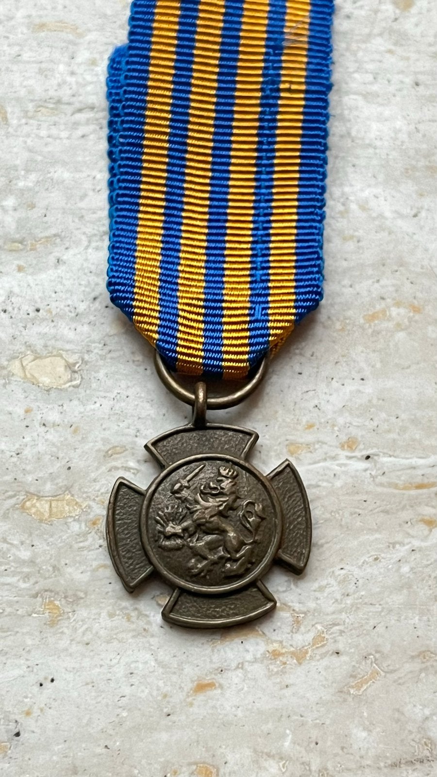 Miniatuur medaille BRONZEN LEEUW Dapperheids onderscheiding, Verzamelen, Militaria | Algemeen, Ophalen of Verzenden, Nederland
