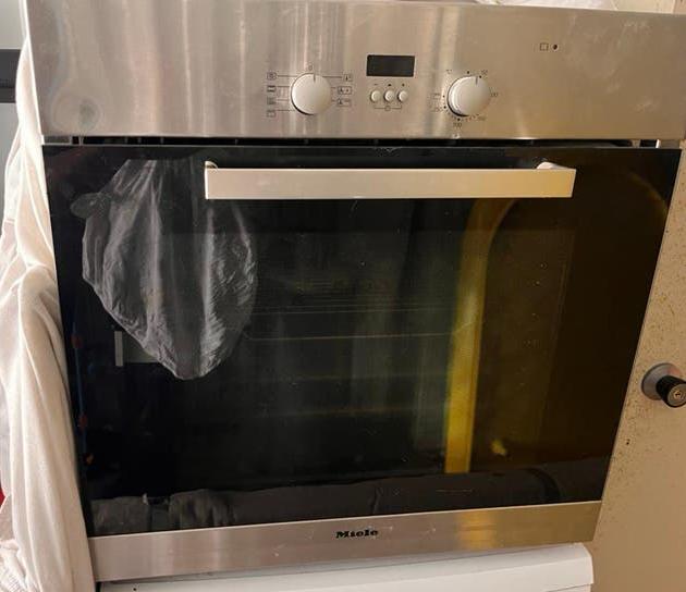 Miele oven, Ophalen, Zo goed als nieuw