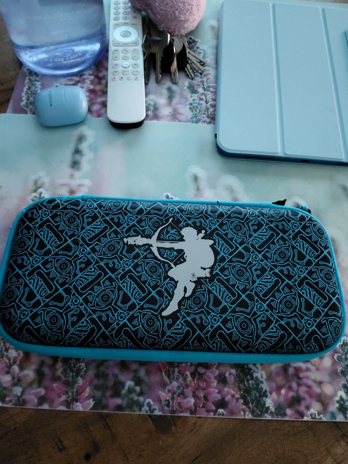 Nintendo Switch hoes Zelda: Breath of the Wild, Spelcomputers en Games, Spelcomputers | Nintendo Consoles | Accessoires, Zo goed als nieuw