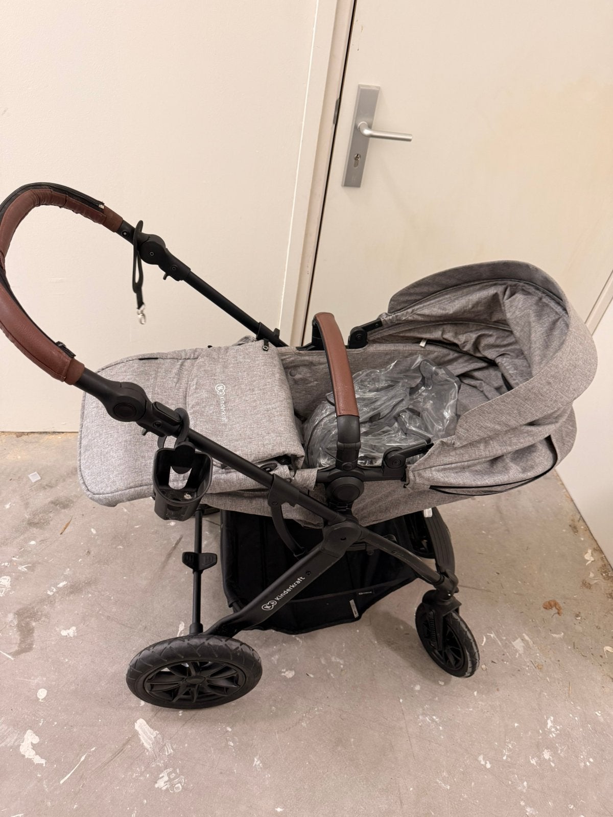 Grijze kinderkraft kinderwagen, Kinderen en Baby's, Kinderwagens en Combinaties, Gebruikt, Verstelbare duwstang, Ophalen, Kinderwagen