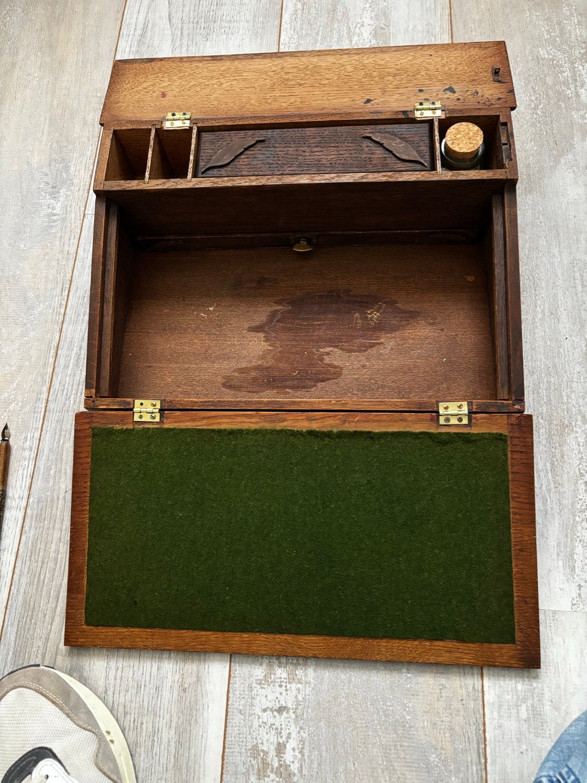 Antieke houten schrijfkist met inktpot en pen, Ophalen of Verzenden