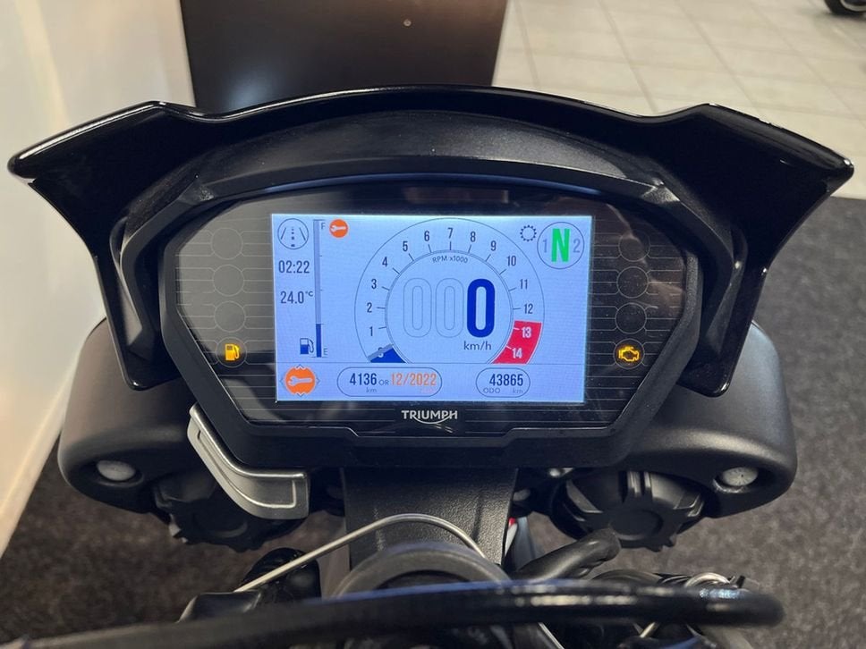 ️️Triumph STREET TRIPLE RS (bj 2017)️️, Motorrijbewijs A, Bedrijf, 765 cc, Meer dan 35 kW