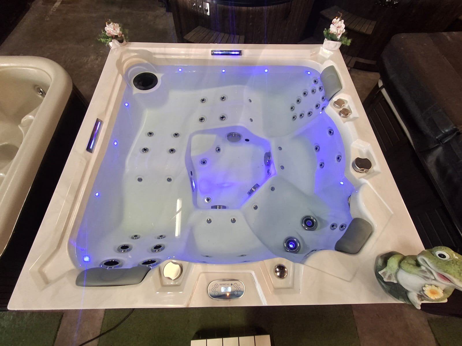 ‼️BALBOA infinitas JACUZZI ‼️ 5 PERSOONS‼️vandaag bezorgd, Ophalen of Verzenden, Zo goed als nieuw, Filter
