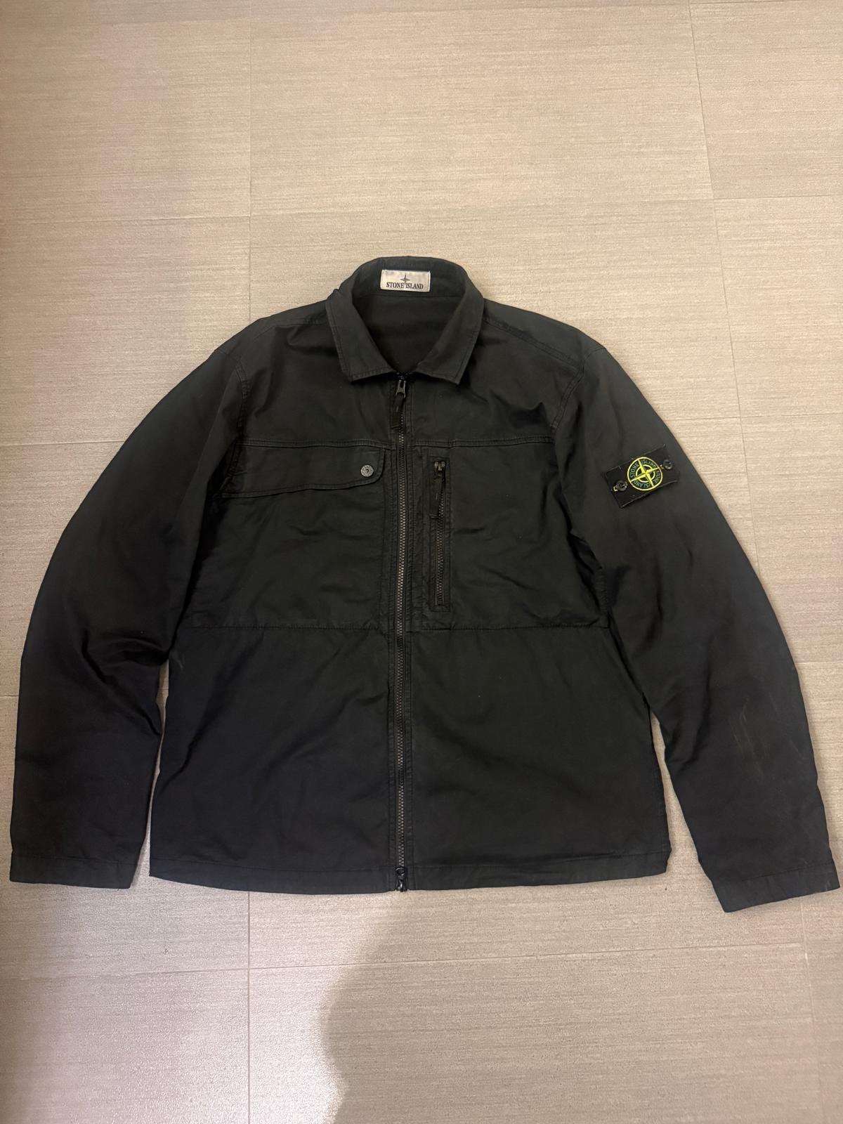 Stone Island Jas Zwart Maat L, Ophalen, Nieuw, Maat 52/54 (L), Zwart