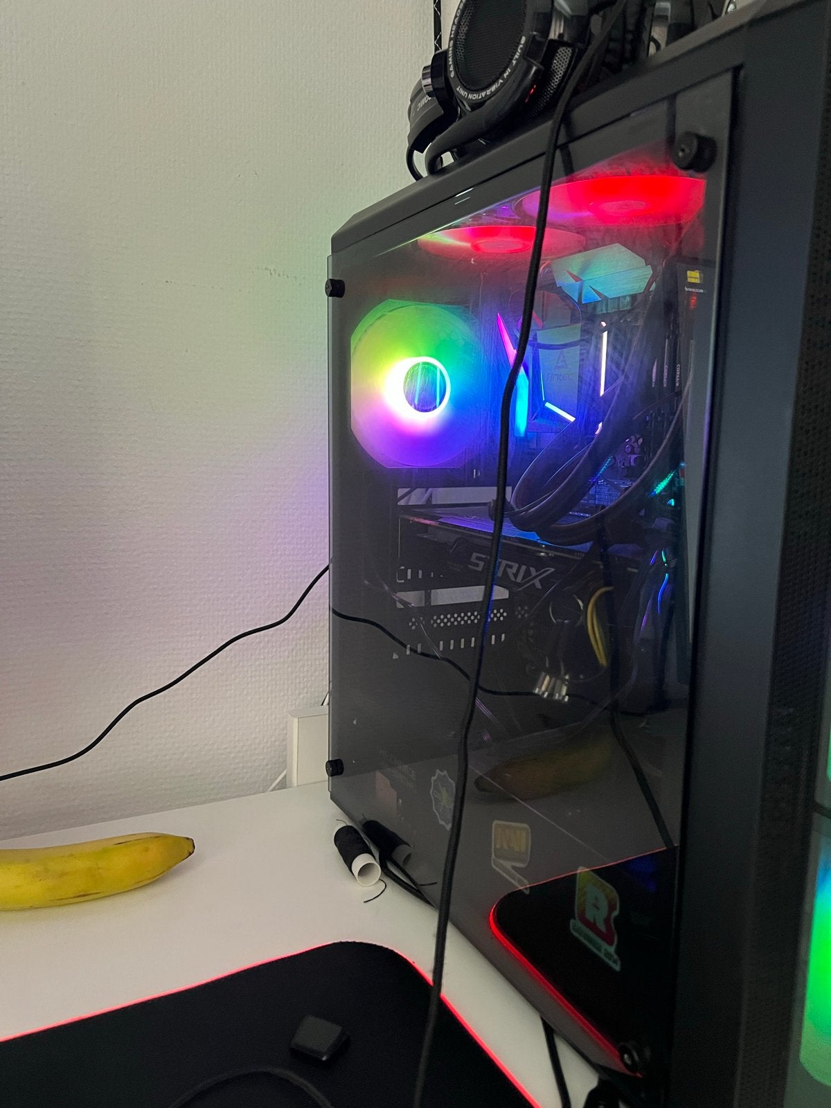 Antec PC-behuizing met waterkoeling en RGB-fans, Computers en Software, Computerbehuizingen, Ophalen, Gebruikt