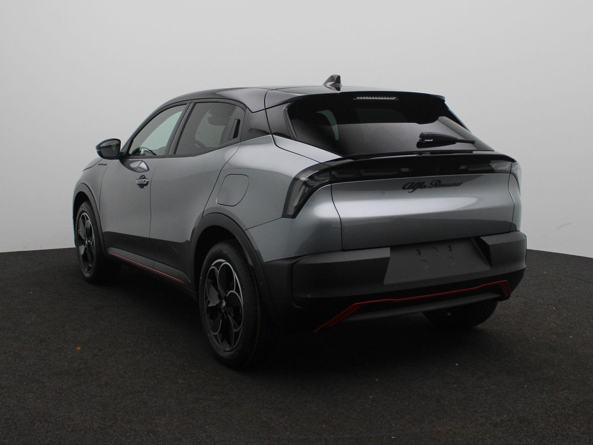 Alfa Romeo Junior Elettrica Speciale 54 kWh | Tech Pack | Wi, Origineel Nederlands, SUV of Terreinwagen, 345 min, 28 min