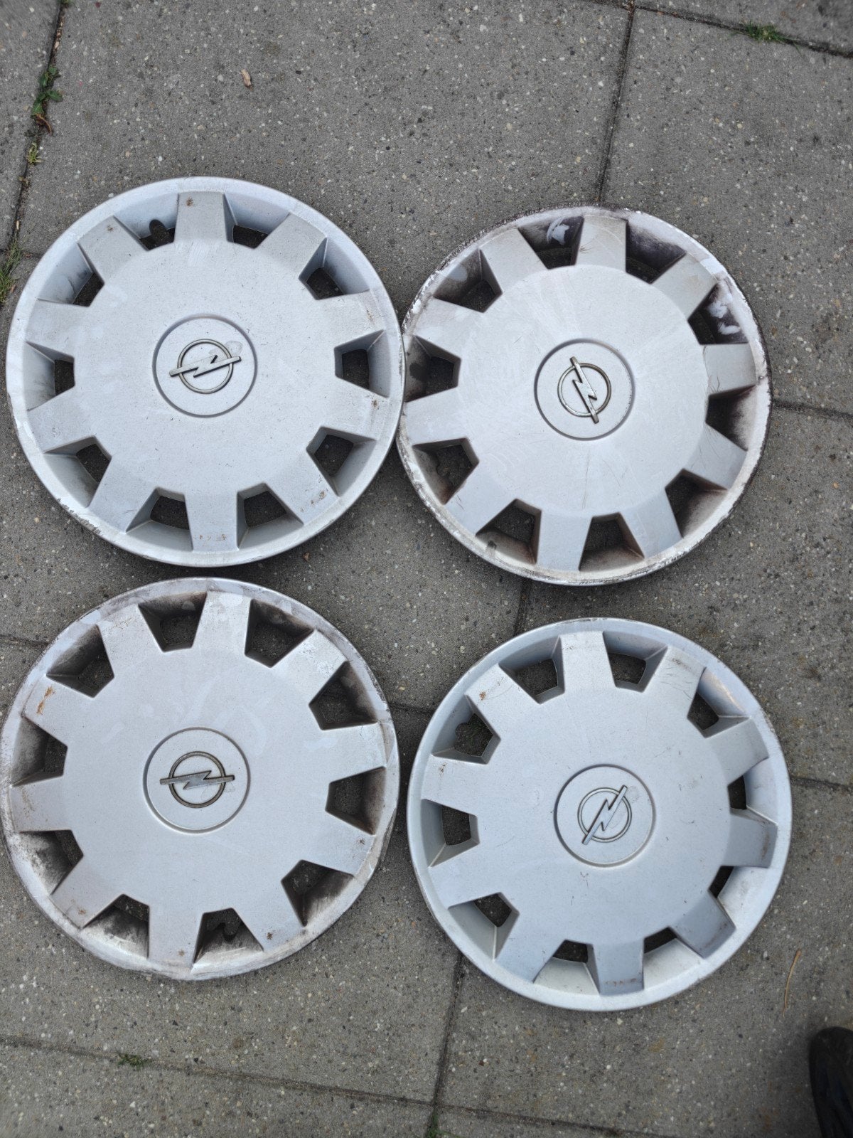 Set van 4 originele Opel wieldoppen 14 inch, Auto diversen, Wieldoppen, Ophalen of Verzenden