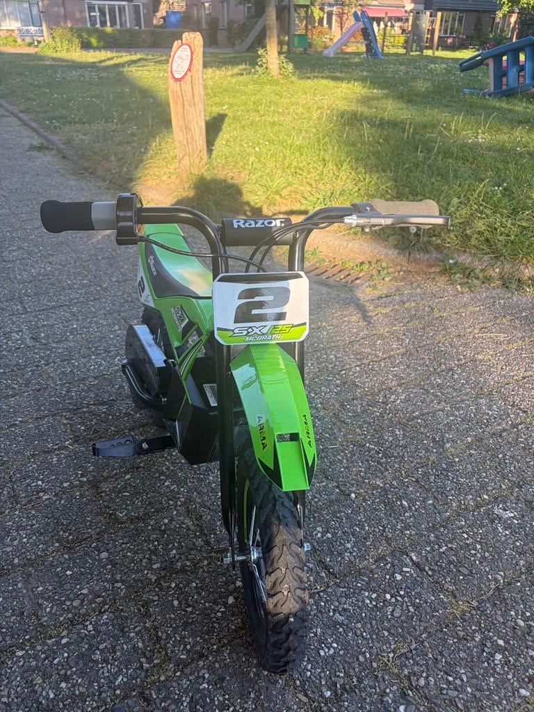 Razor SX350 McGrath elektrische crossmotor voor kinderen, Ophalen of Verzenden, Zo goed als nieuw