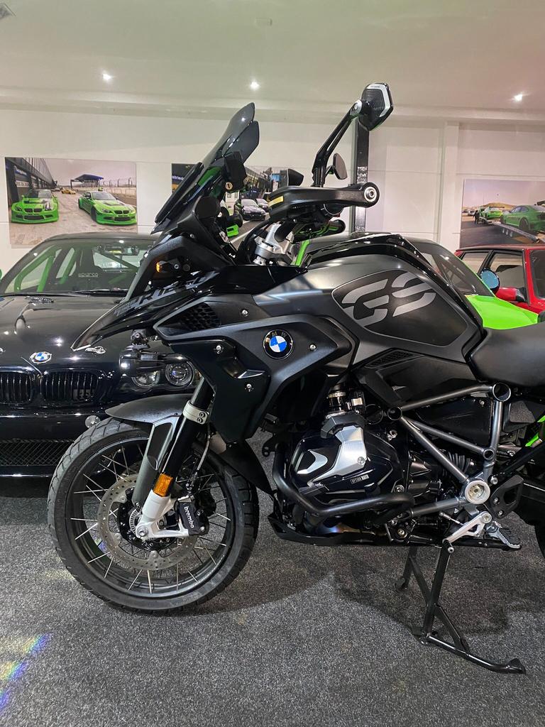 Bmw R 1250 GS Ultimate (BTW motor), Nieuw, Motorrijbewijs A, Handvatverwarming, Particulier