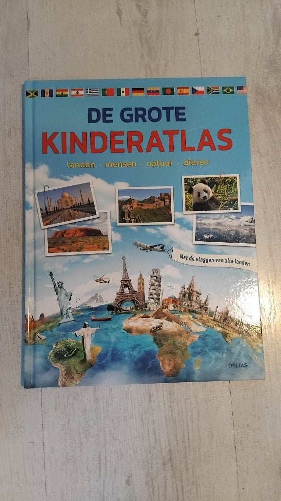 De Grote Kinderatlas - Landen, mensen, natuur & dieren, Overige atlassen, 2000 tot heden, Ophalen of Verzenden, Zo goed als nieuw