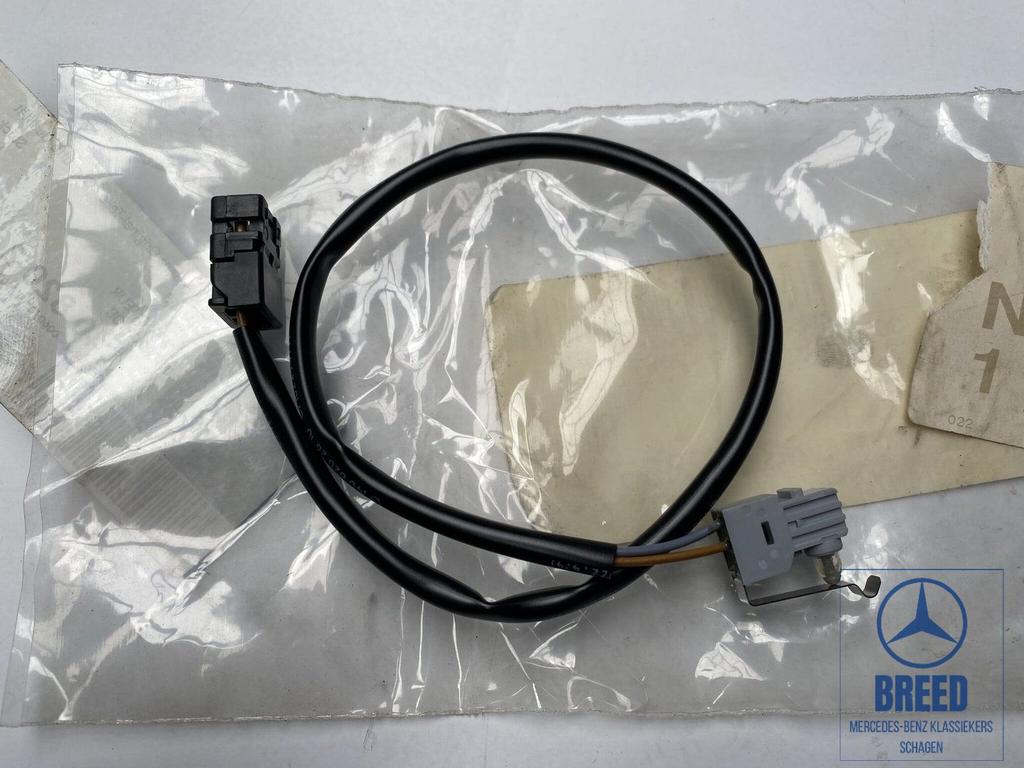 NOS schakelaar achterklepslot voor Mercedes-Benz W140, Auto-onderdelen, Dashboard en Schakelaars, -, Nieuw, Ophalen of Verzenden