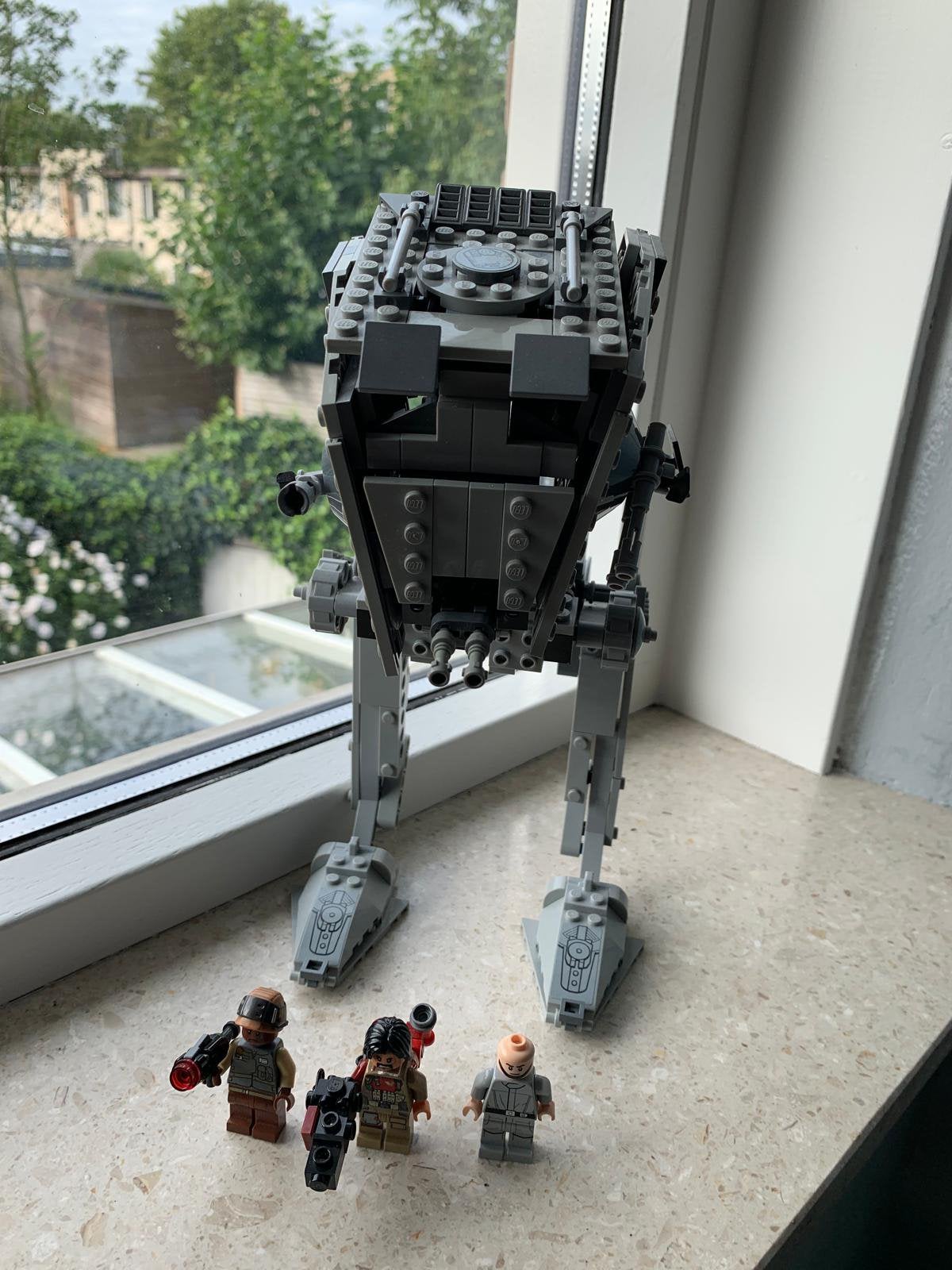 Star wars lego AT-ST walker 75153, Ophalen, Zo goed als nieuw, Actiefiguurtje