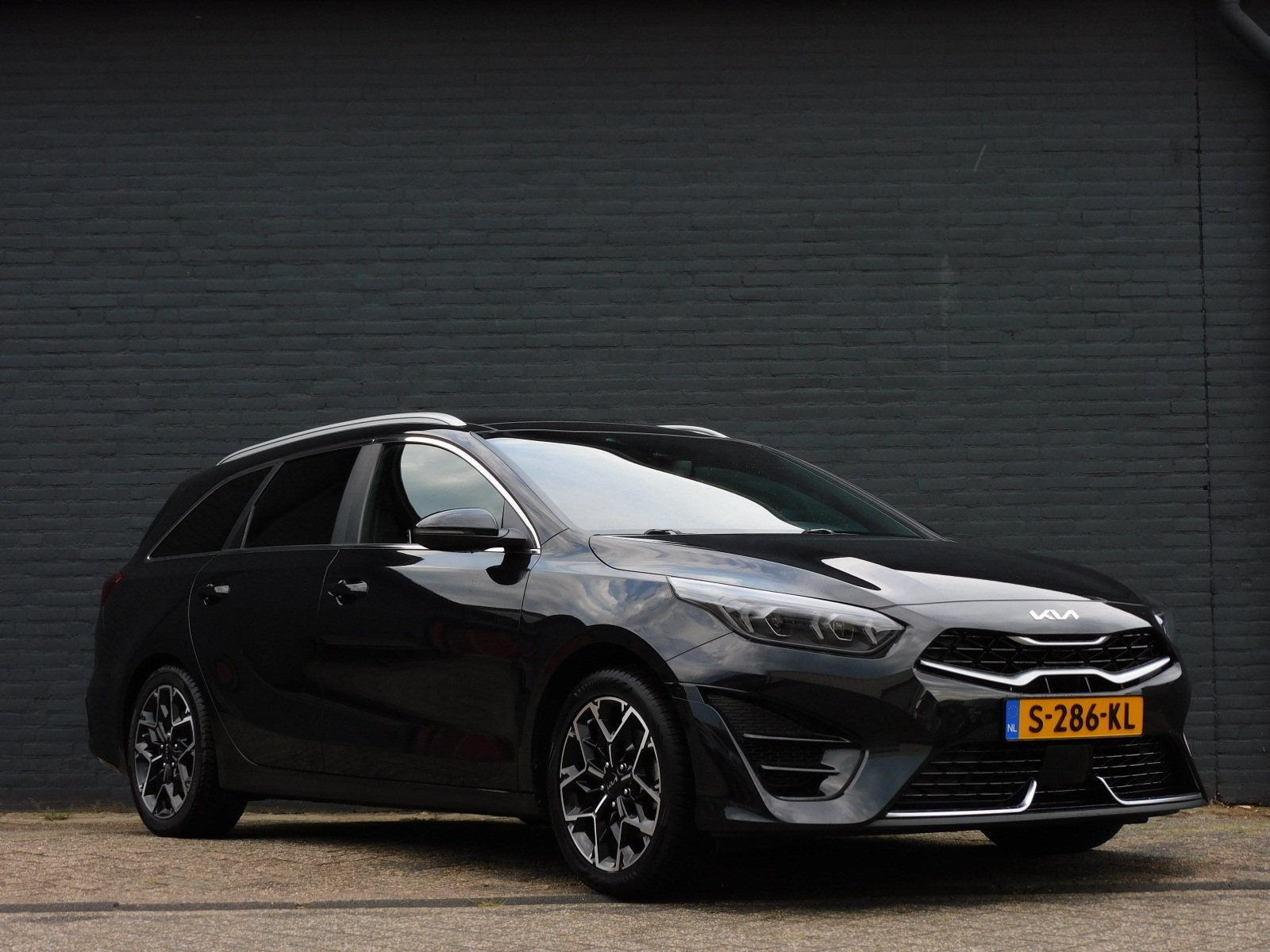 Kia Ceed Sportswagon 1.5 T-GDi GT-PlusLine 1e EIGENAAR! CARP, Gebruikt, 160 pk, Zwart, Origineel Nederlands