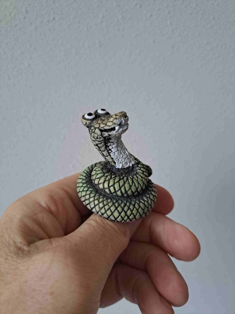 Slang, kunsthars D5xH5.5cm, Verzamelen, Beelden en Beeldjes, Ophalen of Verzenden, Zo goed als nieuw, Dier