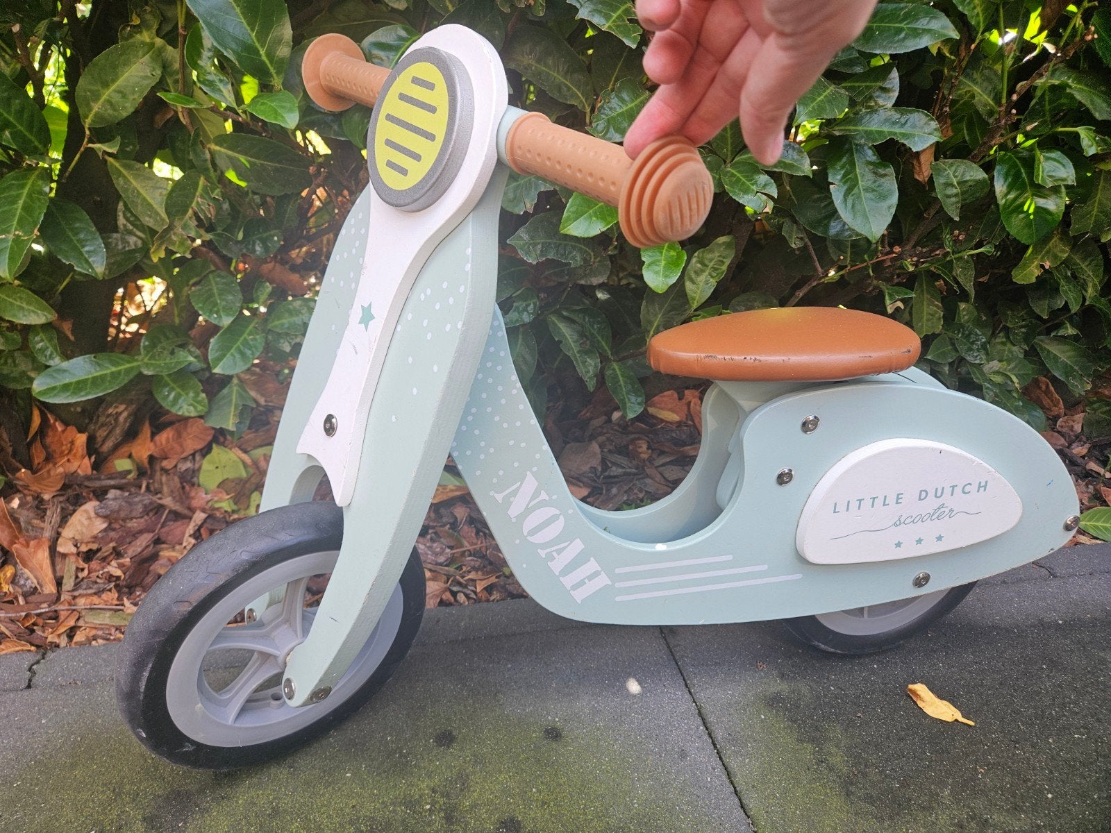 Little Dutch loopfiets scooter - mintgroen met naam Noah, Kinderen en Baby's, Speelgoed | Buiten | Voertuigen en Loopfietsen, Ophalen