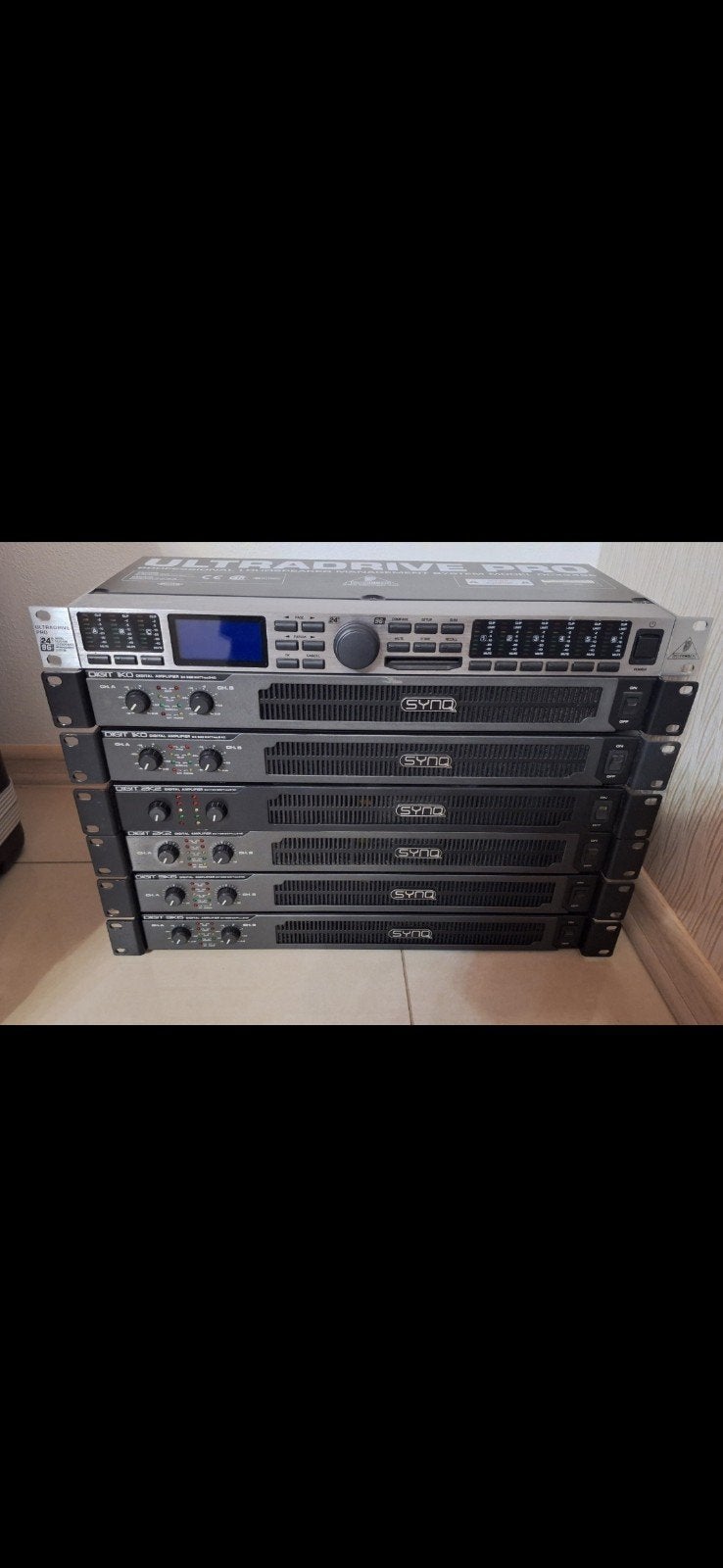 Gezocht Synq Digit 3K6, 2K2, 1K0, Audio, Tv en Foto, Versterkers en Receivers, Overige merken, Overige systemen, Ophalen of Verzenden