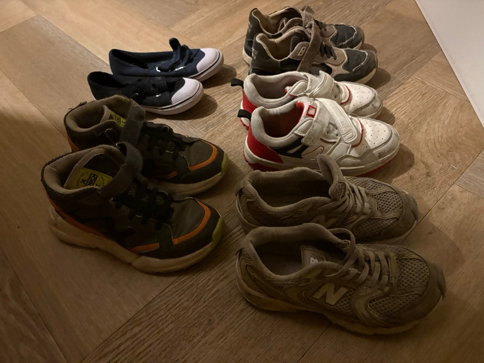 Tas vol jongensschoenen maat 29 en 30, Ophalen, Gebruikt, Jongen, Schoenen