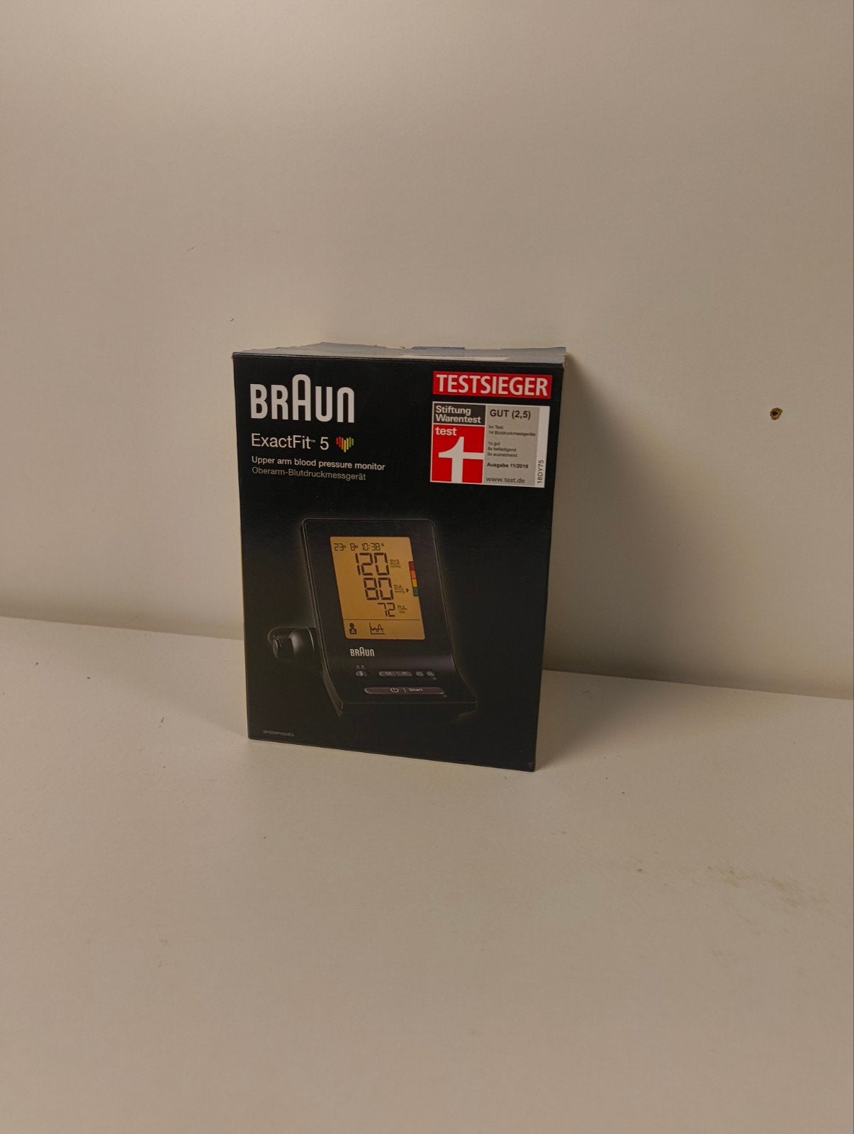 Braun ExactFit 5 Bovenarm Bloeddrukmeter - Nieuw in doos, Overige typen, Nieuw, Ophalen of Verzenden, Helen of Troy, 1 Helen of Troy Plaza, El Paso, TX 79912, USA