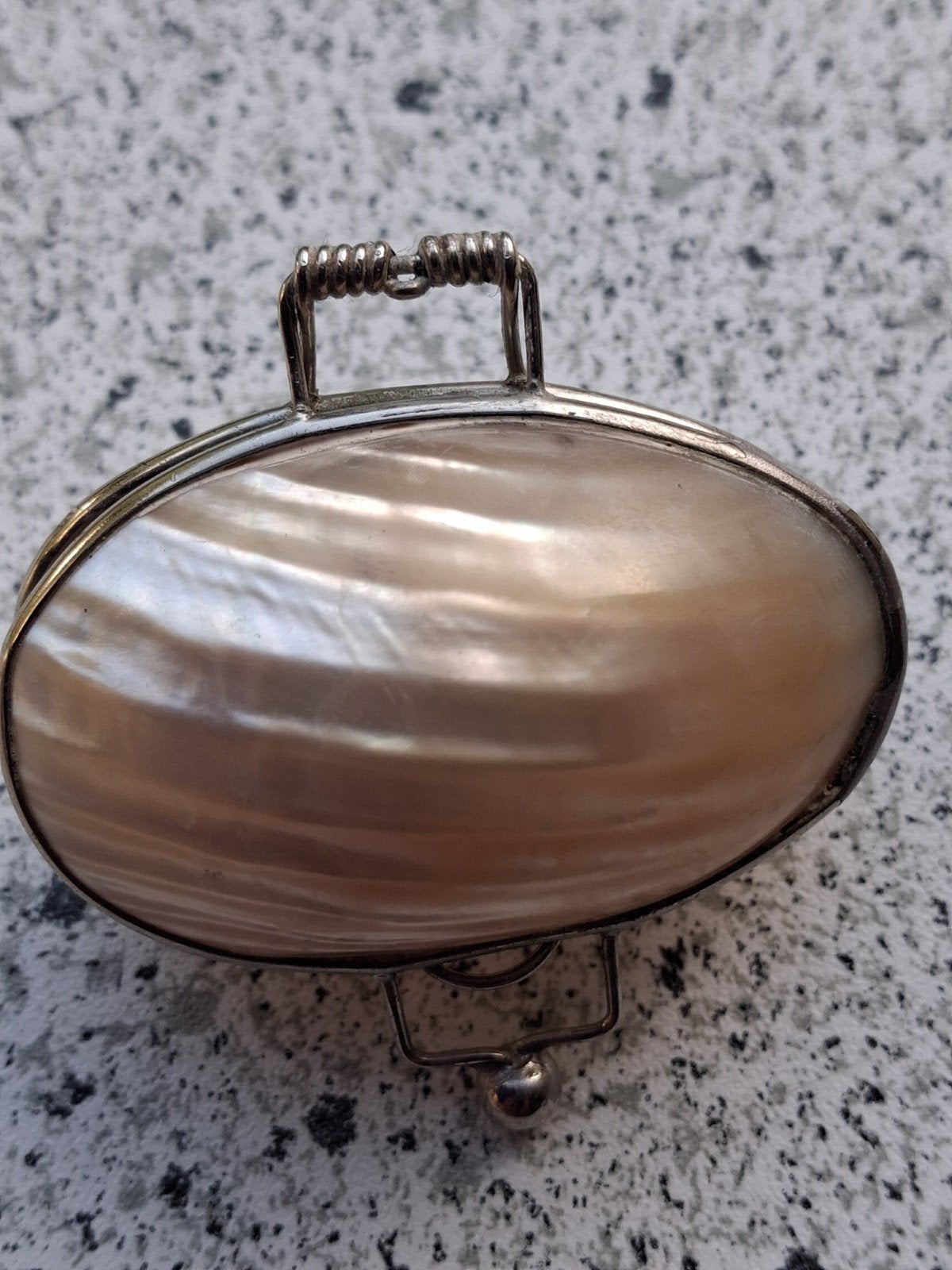 Victoriaans schelpendoosje versierd met parelmoer zilverkleu, Antiek en Kunst, Ophalen of Verzenden