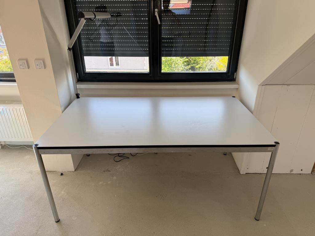 USM Haller Bureau - 175cm x 100m, Ophalen, Zo goed als nieuw
