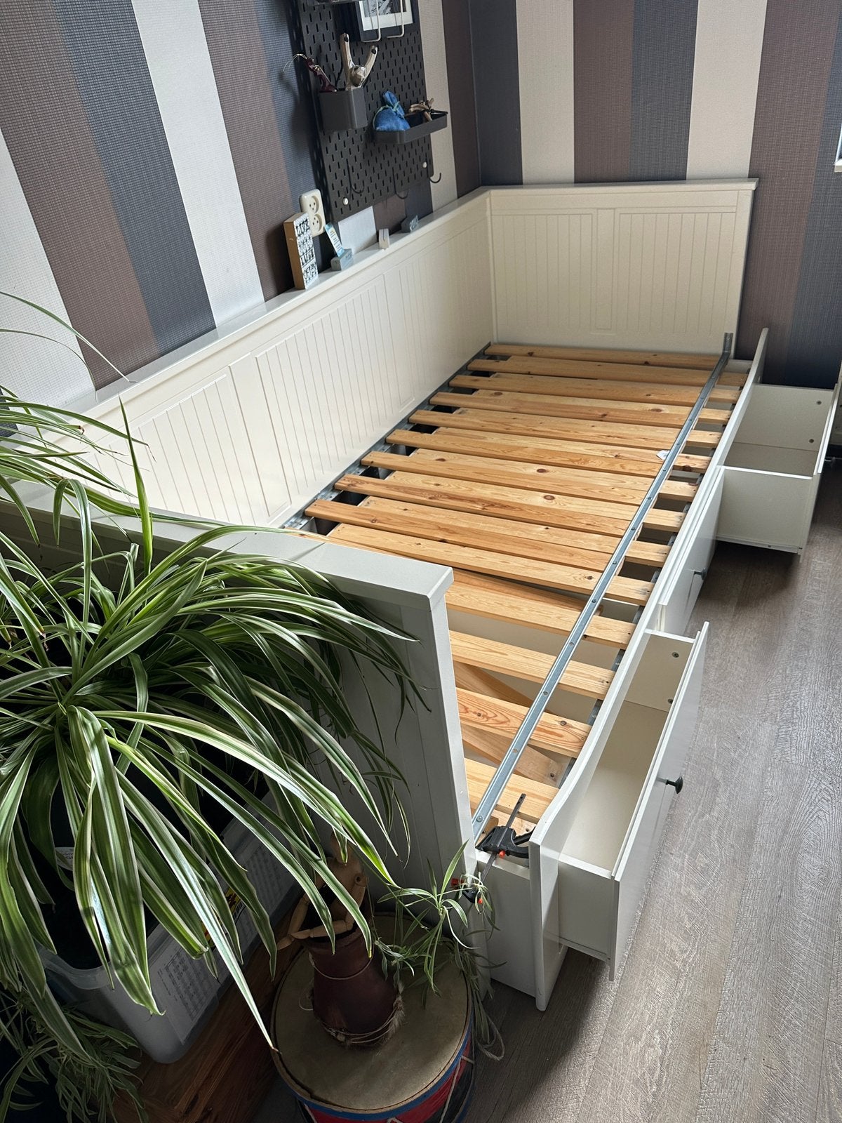 Gratis Bed met 3 lades - Wit, Huis en Inrichting, Slaapkamer | Bedden, Ophalen, Verstelbaar, Eenpersoons, Wit