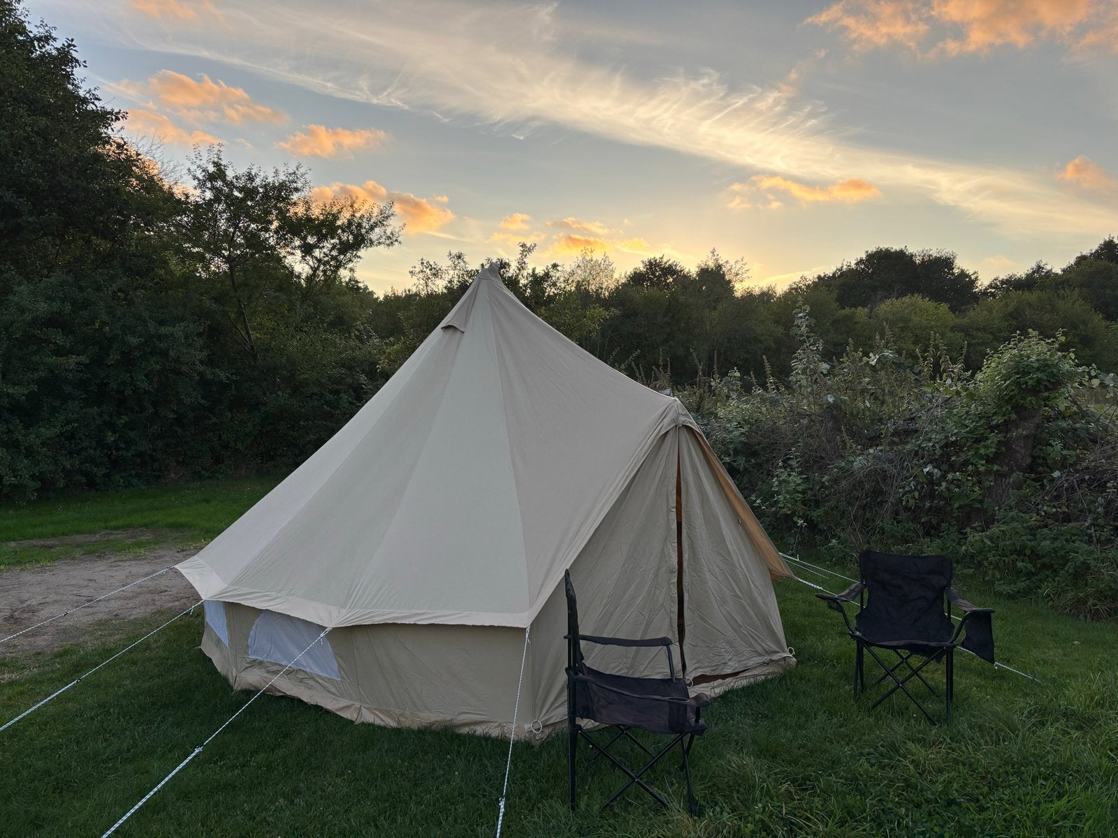 Ruime Bell (sahara)tent voor Glamping Avonturen, Ophalen of Verzenden, Nieuw, Tot en met 4