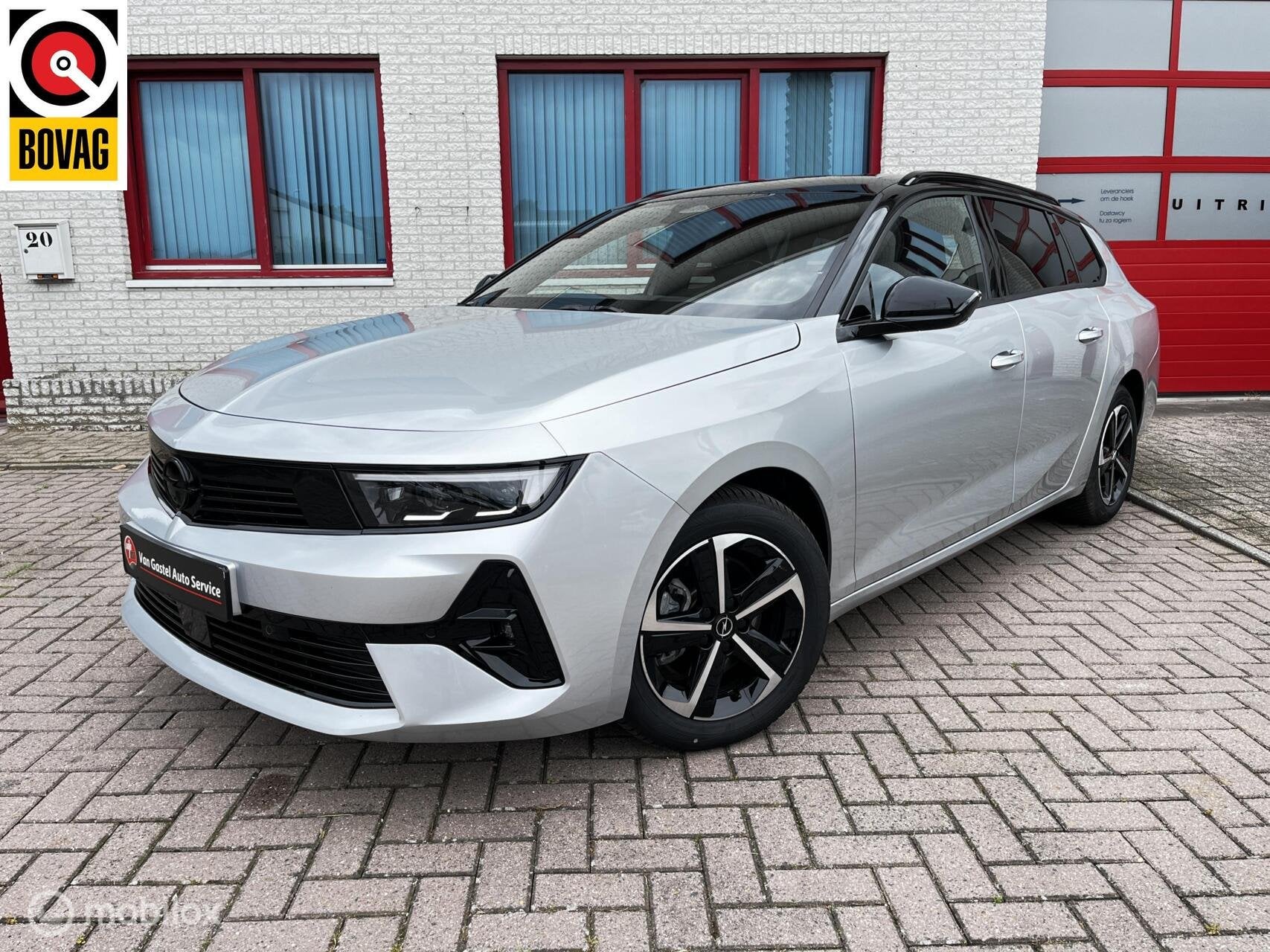 Opel Astra Sports Tourer 1.2 Turbo GS PANODAK/NAVI/CRUISE/CA, Voorwielaandrijving, Gebruikt, Zwart, 1199 cc