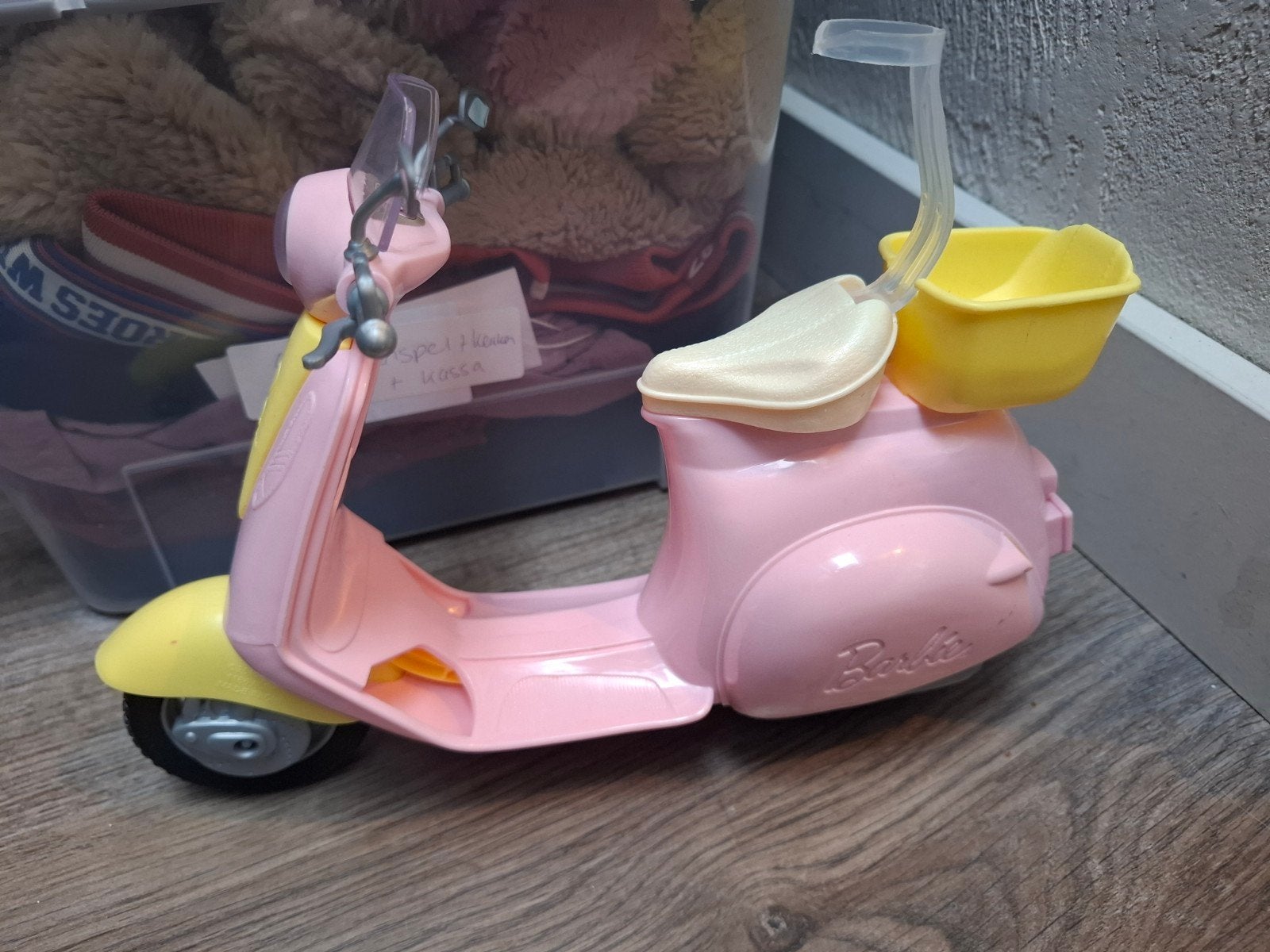 Barbie scooter met hondje, Ophalen, Gebruikt