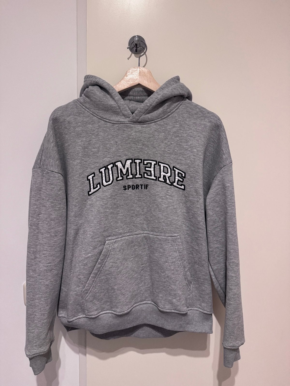 Lumiere Sportif Hoodie en Joggingbroek Set - Grijs, Ophalen of Verzenden, Zo goed als nieuw, Maat 36 (S), Grijs