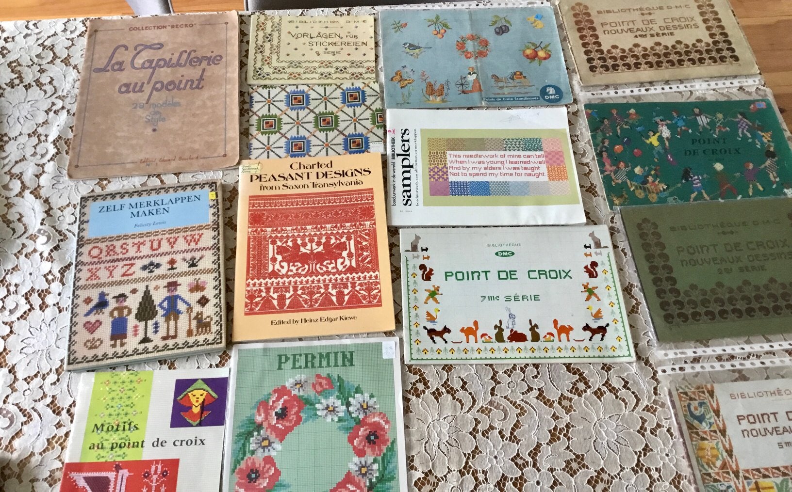 Handwerkboeken borduurboeken serie 1☘️, Ophalen of Verzenden, Gebruikt, Borduurpakket