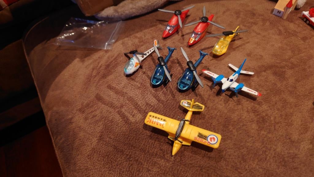 Ferrero Kindersurprise vliegtuigen en helikopters, Verzamelen, Ophalen of Verzenden, Zo goed als nieuw, Overige typen